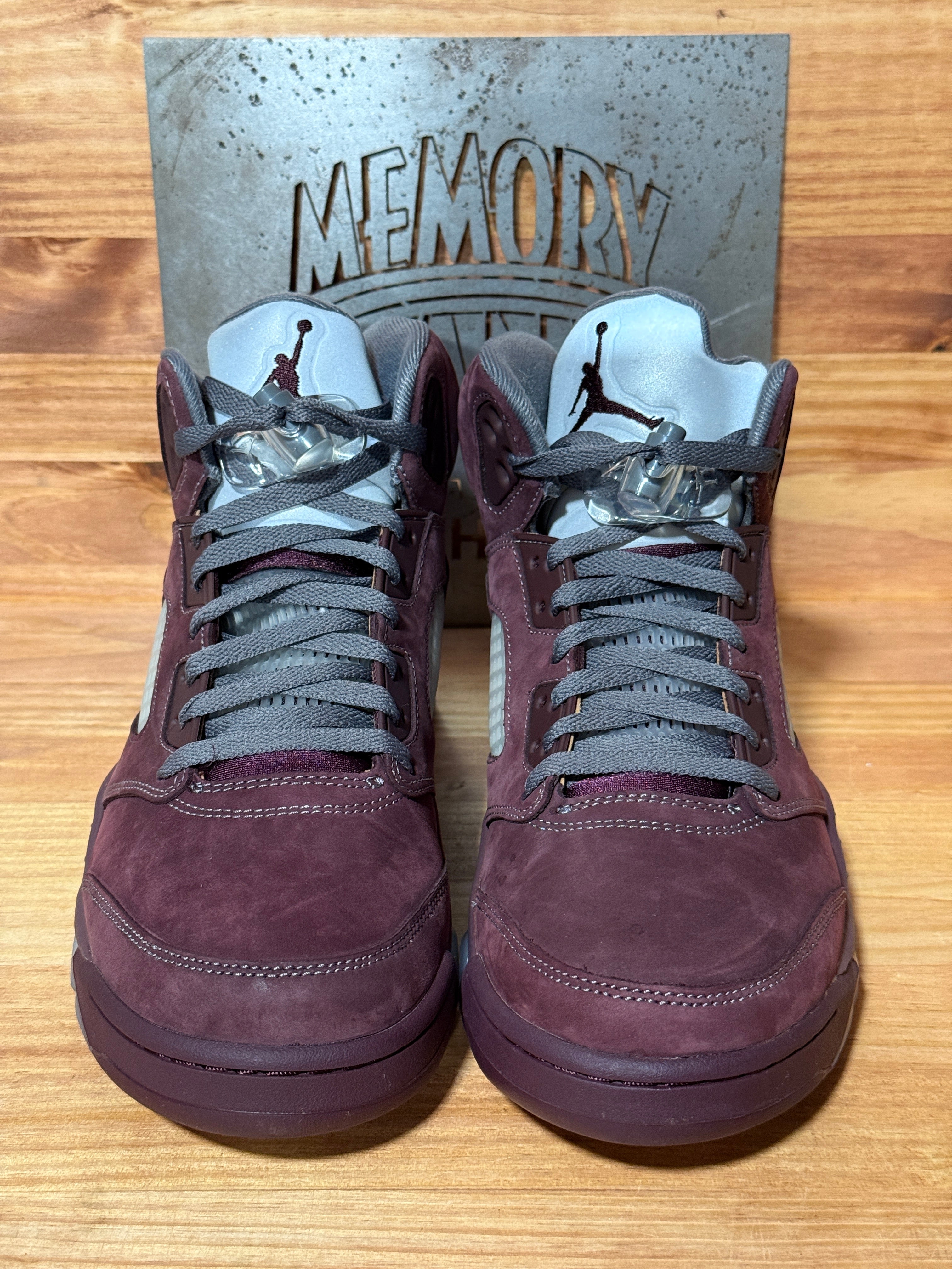 Jordan 5 Retro Burgundy (2023)