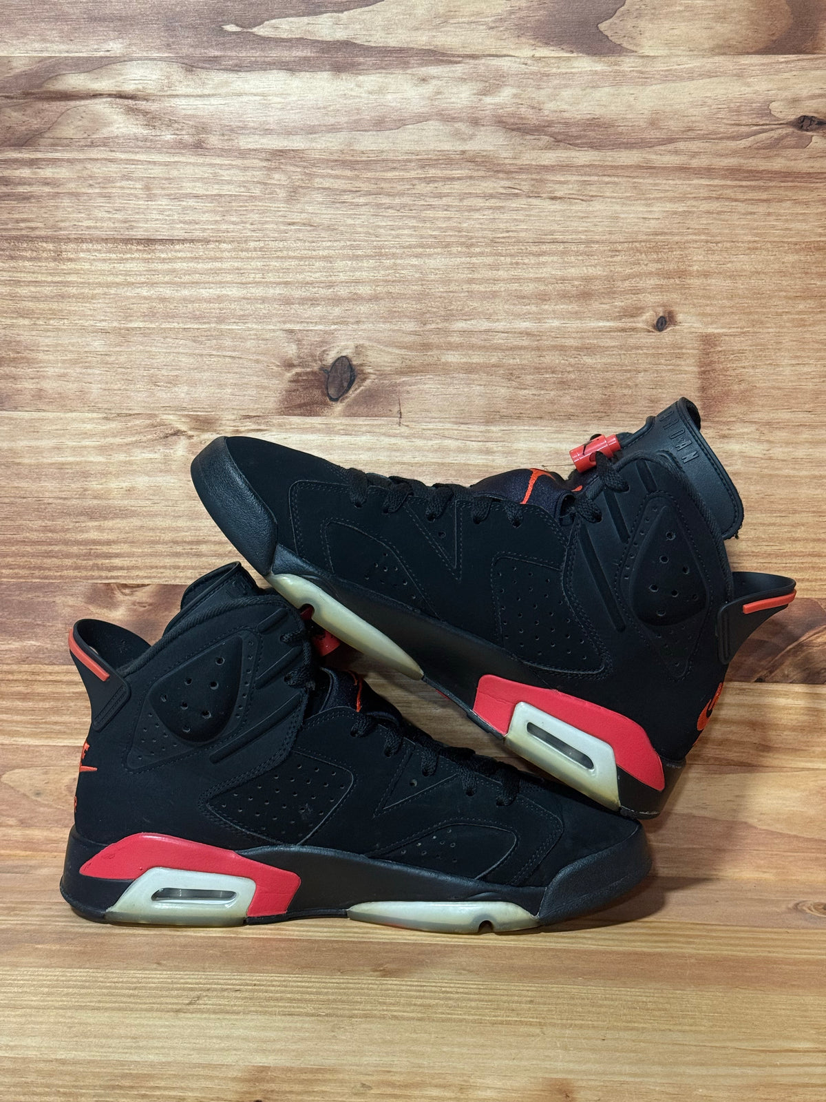 Jordan 6 Retro Infrared Salesman