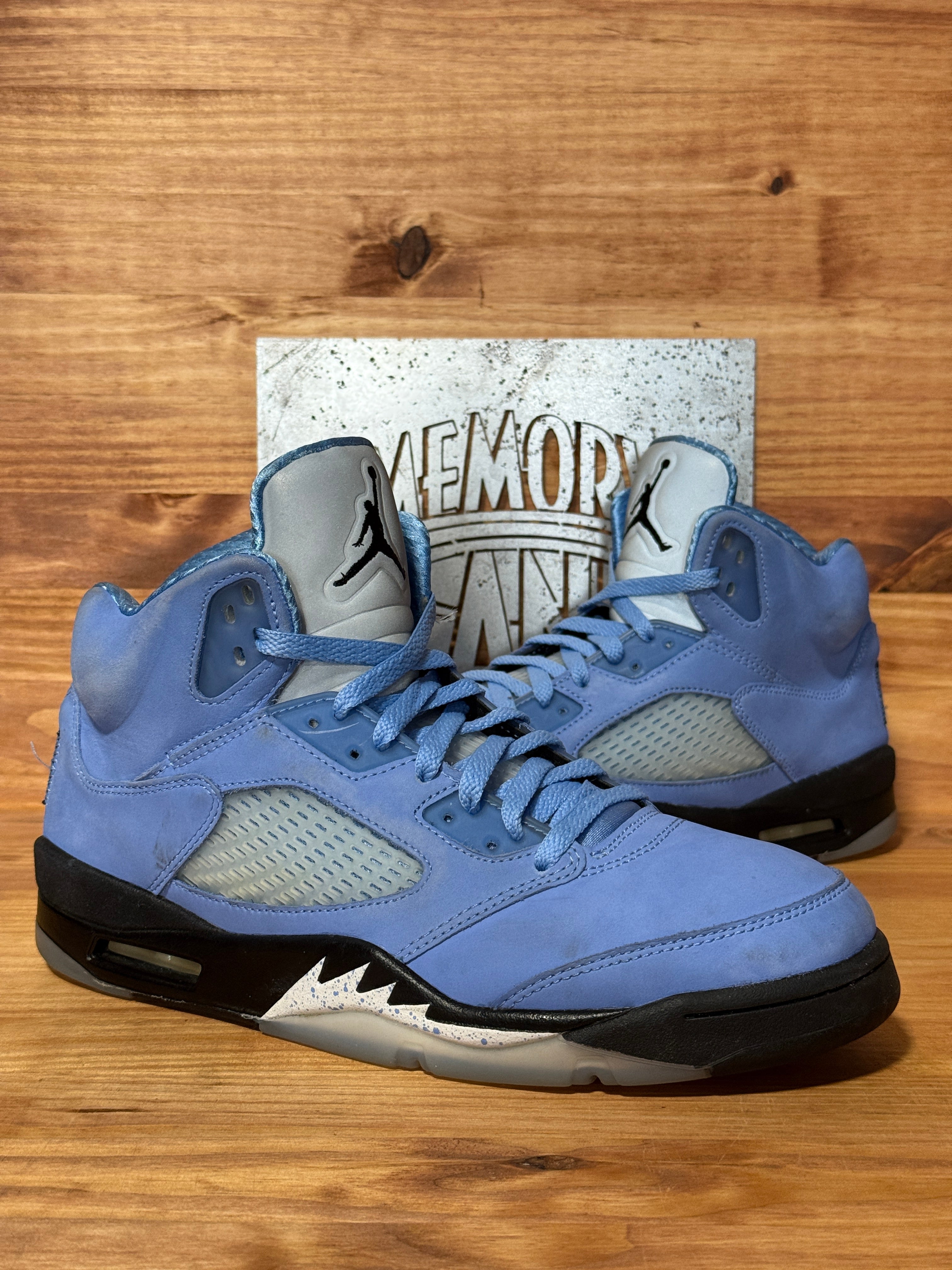 Jordan 5 Retro UNC University Blue