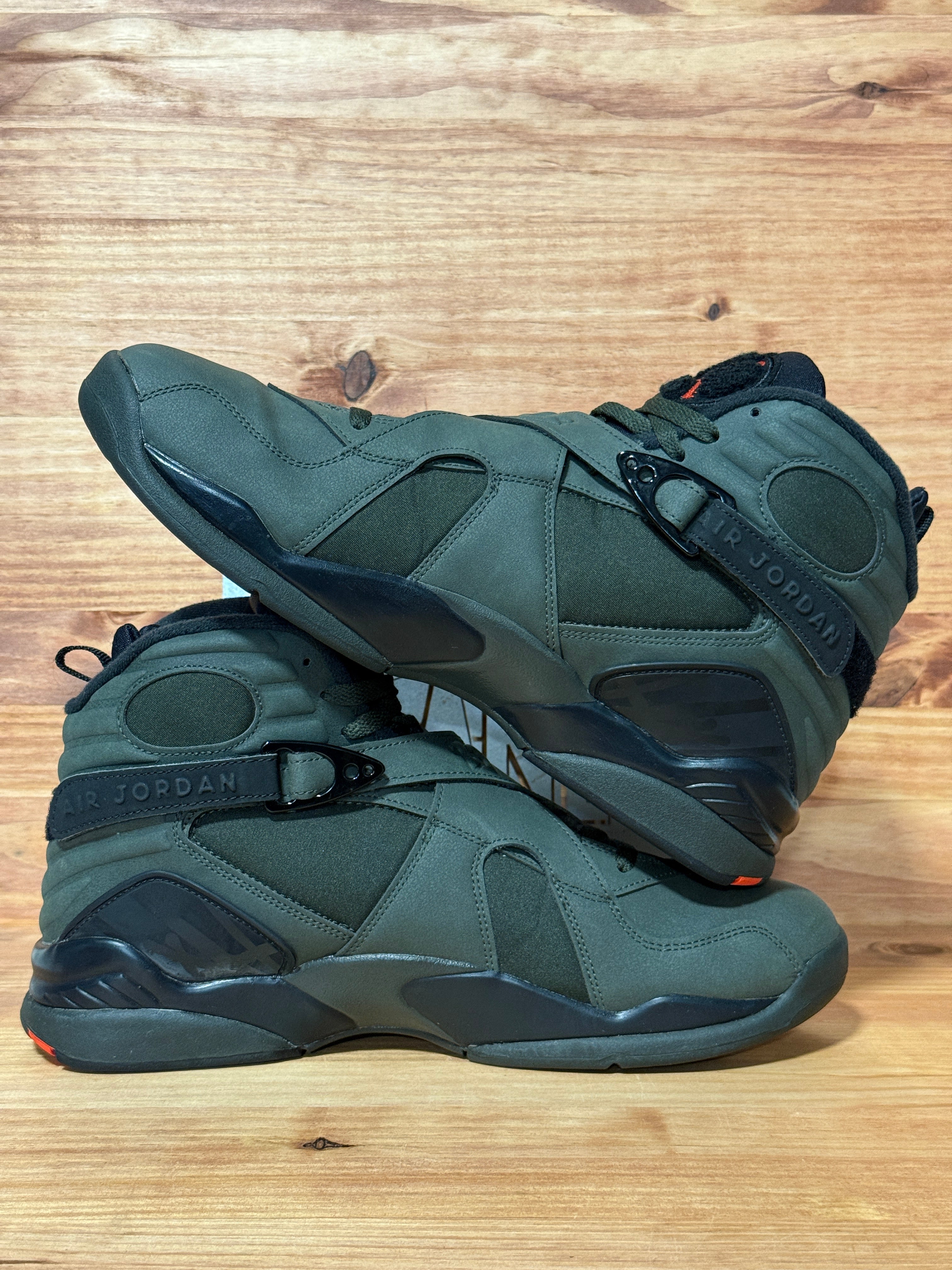 Jordan 8 Retro Take Flight Undefeated