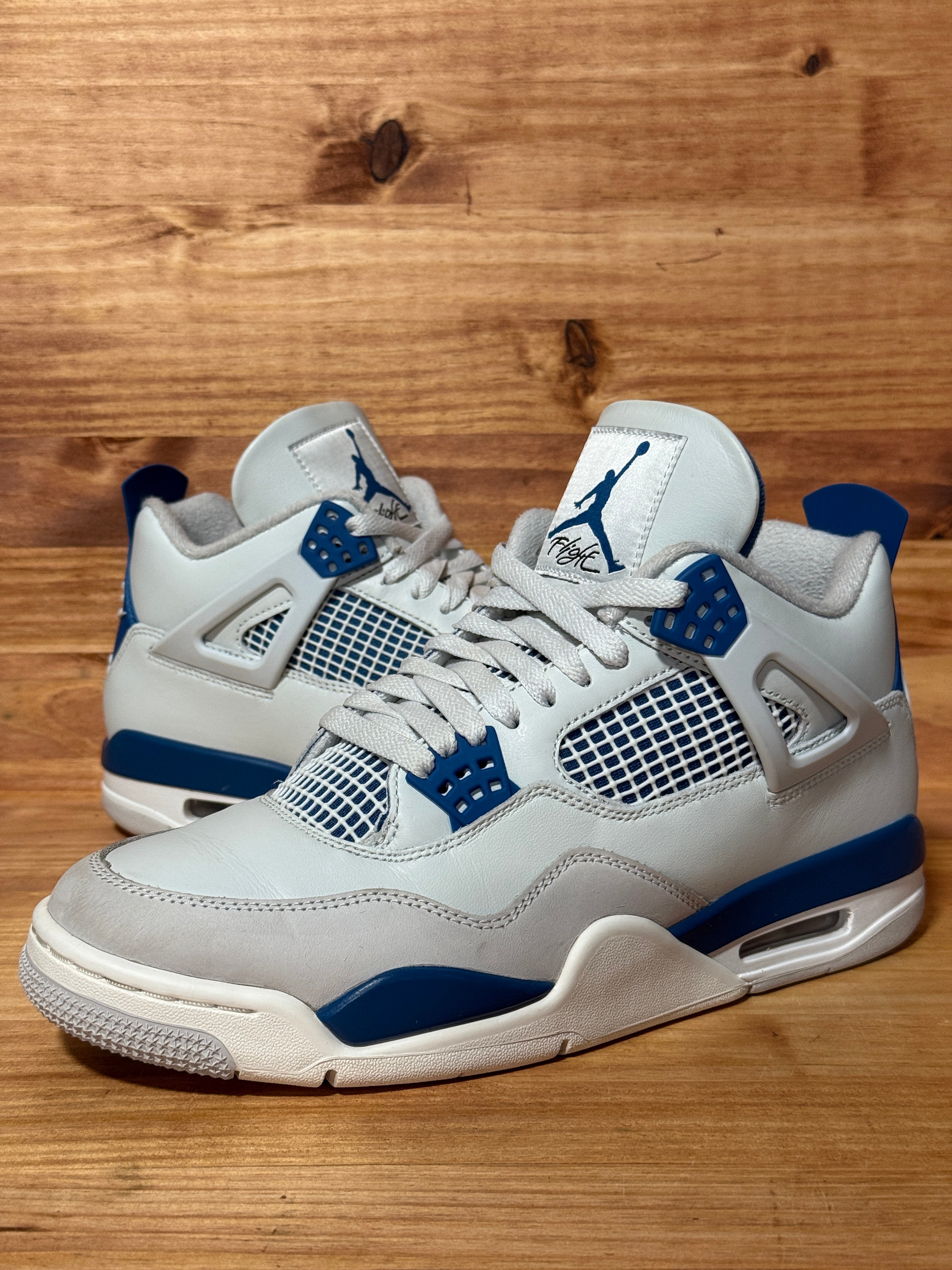 Jordan 4 Retro Military Blue (2024)