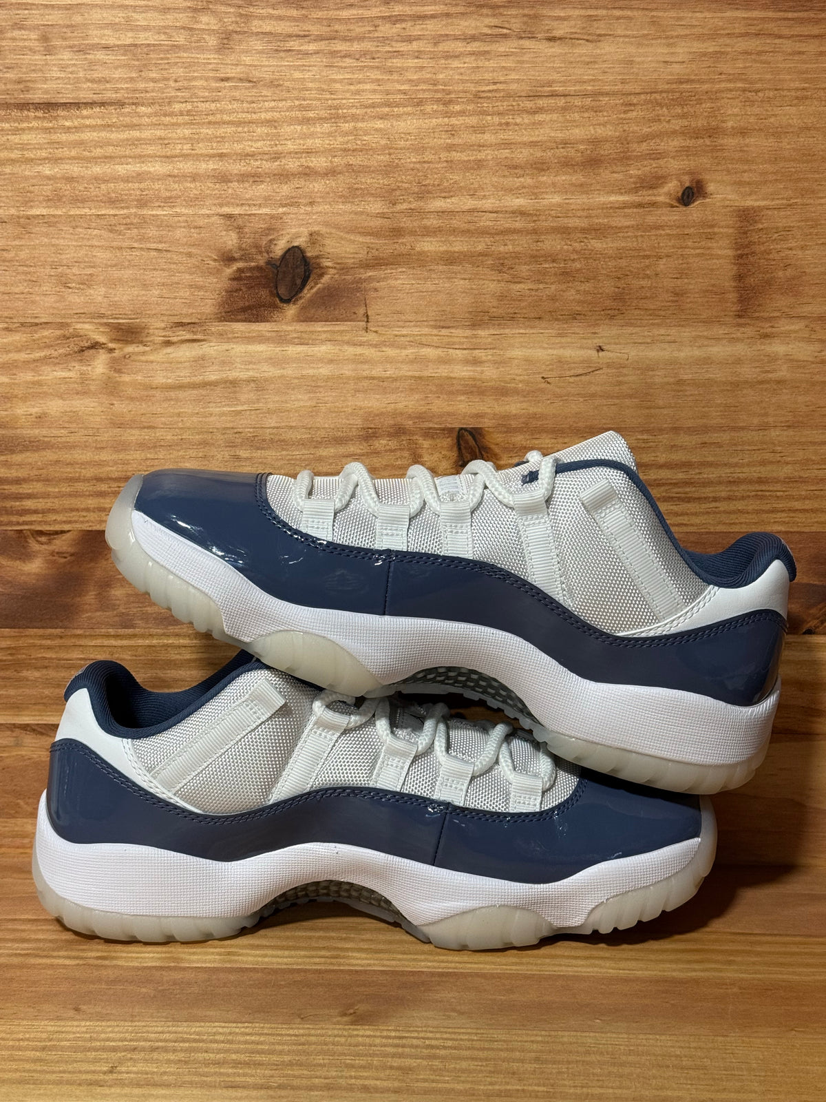 Jordan 11 Retro Low Diffused Blue