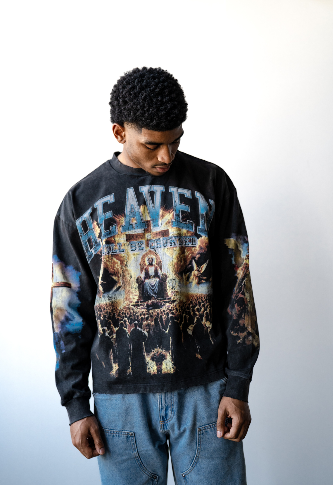 "CROWDED HEAVEN" L/S BOXY TEE