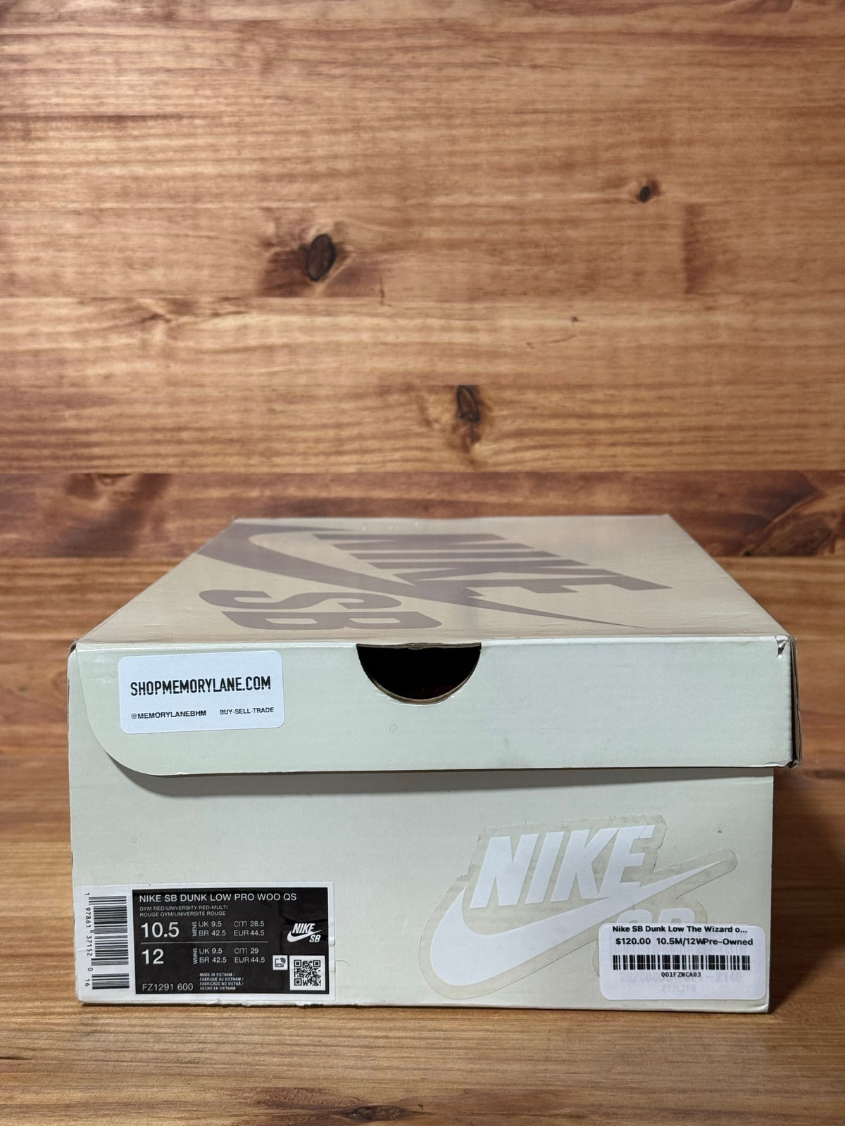 Nike SB Dunk Low The Wizard of Oz Poppy Field - Size 10.5