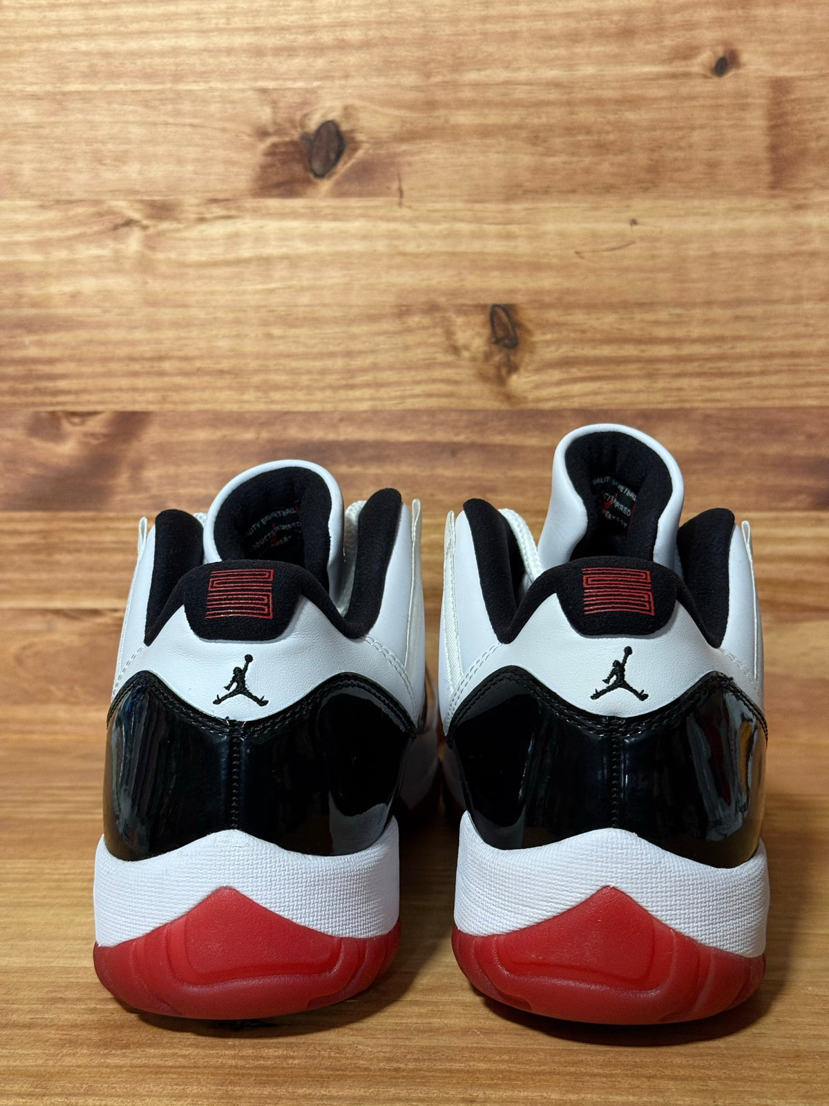Jordan 11 Retro Low Concord Bred