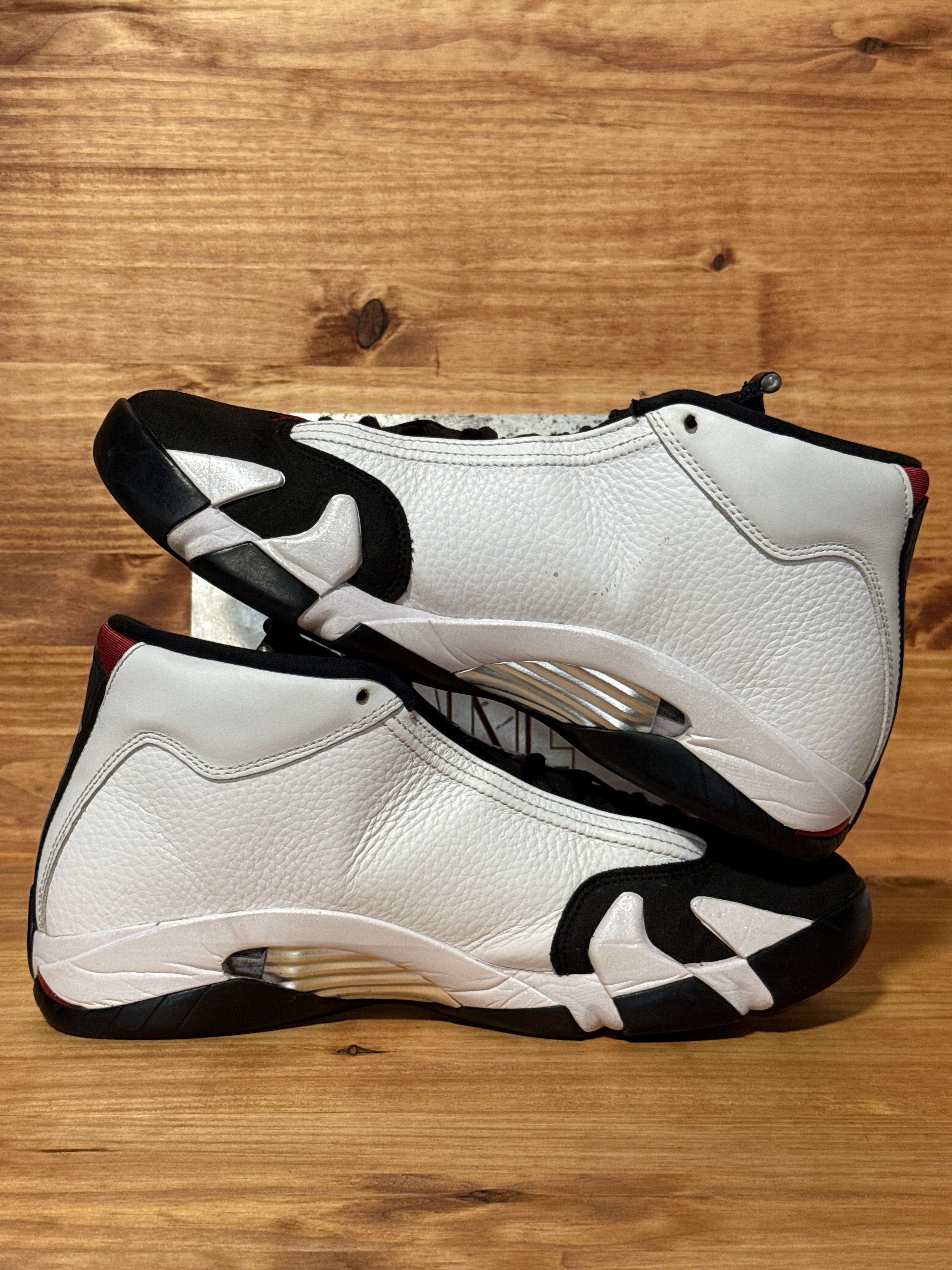 Jordan 14 Retro Black Toe (2024)