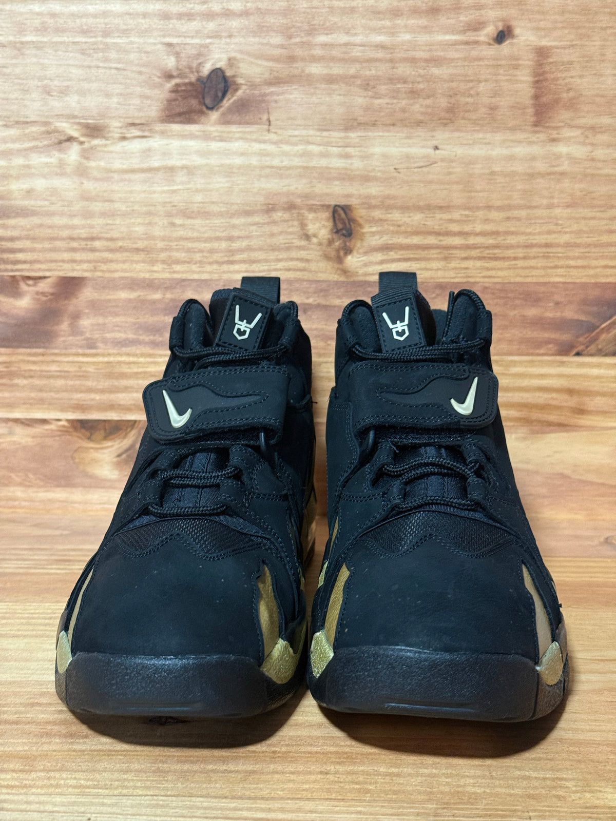 Nike Air DT Max '96 Black Vegas Gold