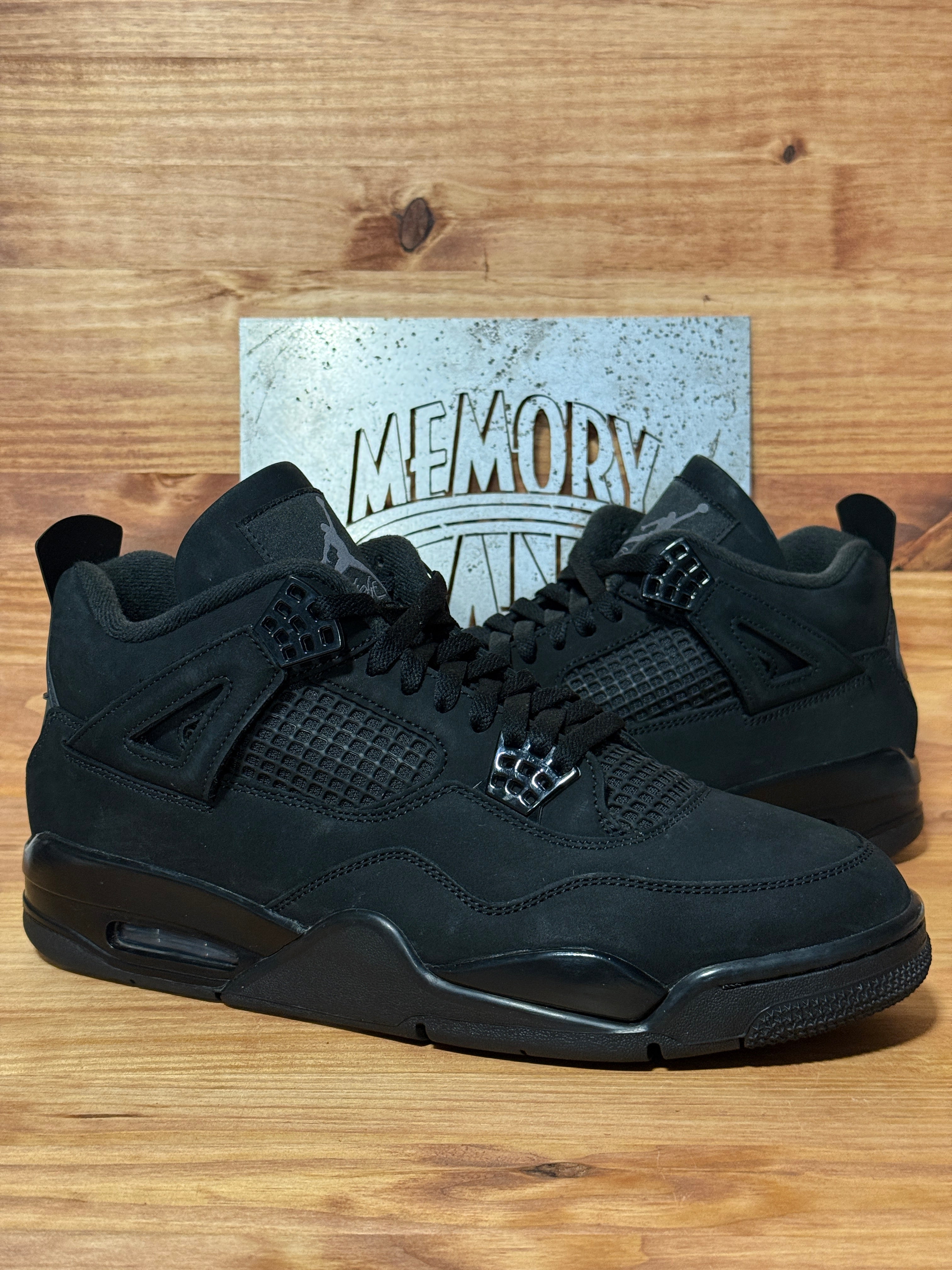 Jordan 4 Retro Black Cat (2025)