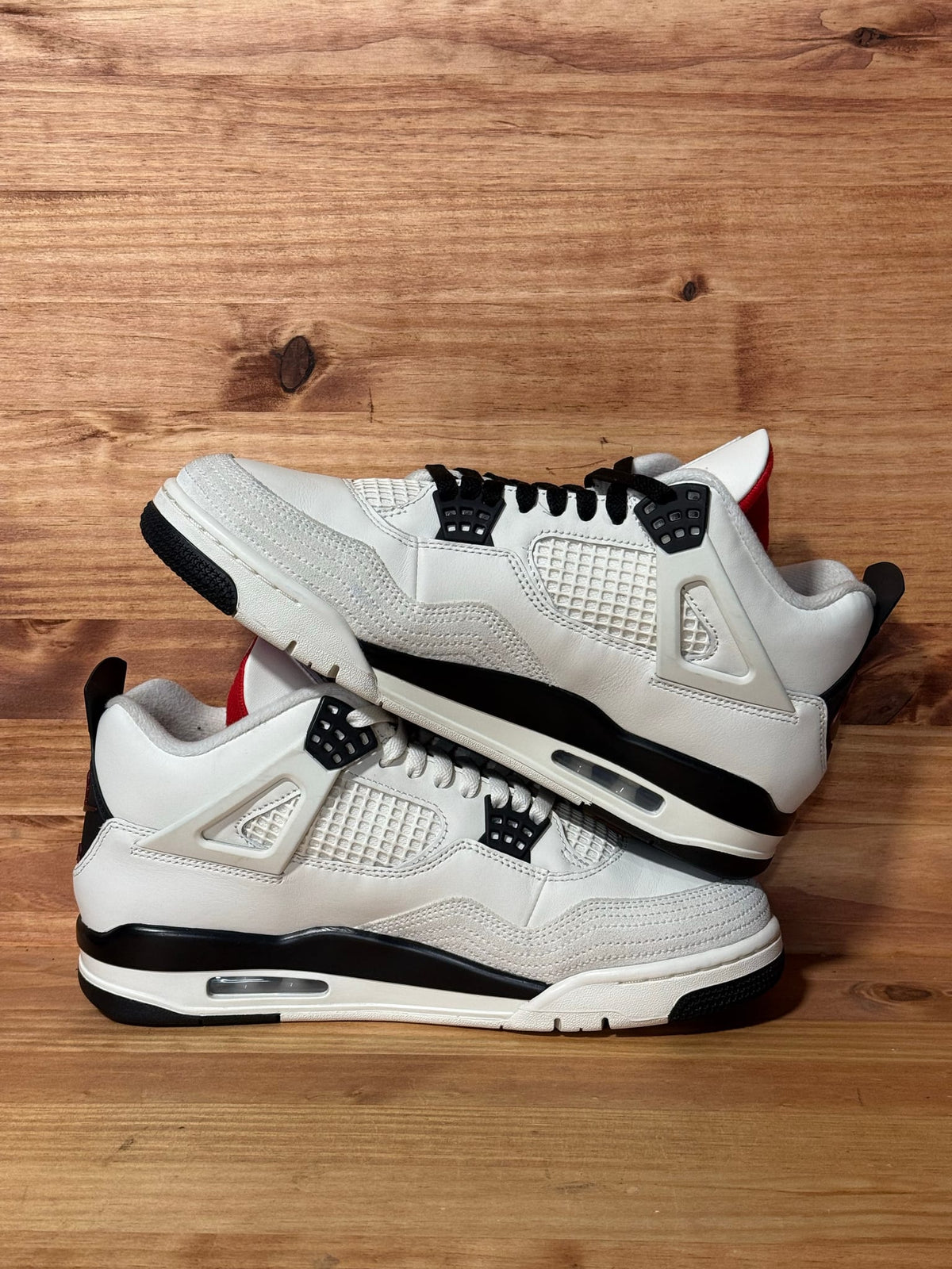 Jordan 4 Retro OG Flight Club - Size 10.5