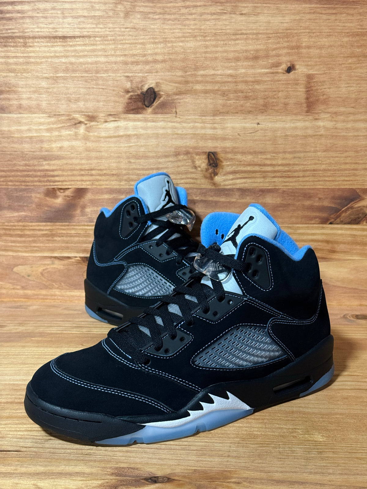 Jordan 5 Retro Black University Blue (2026) - Size 10