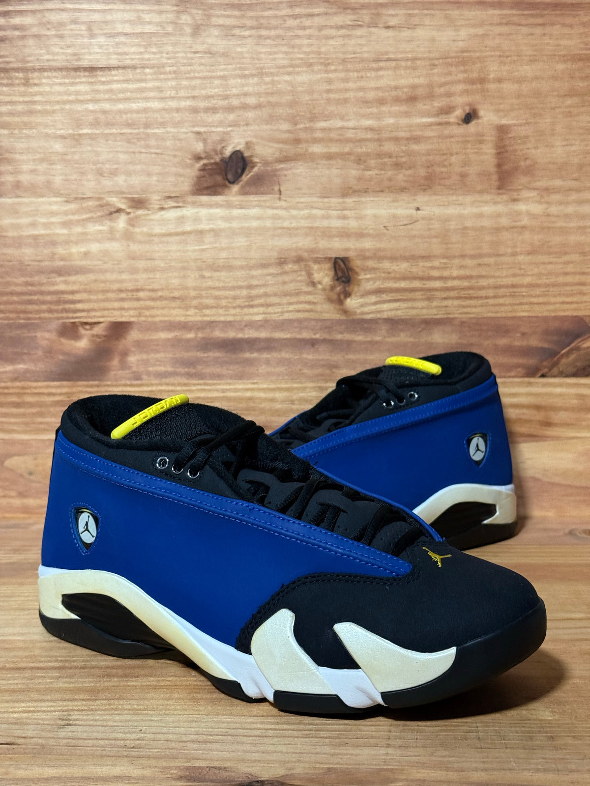 Jordan 14 Retro Low Laney (2015)