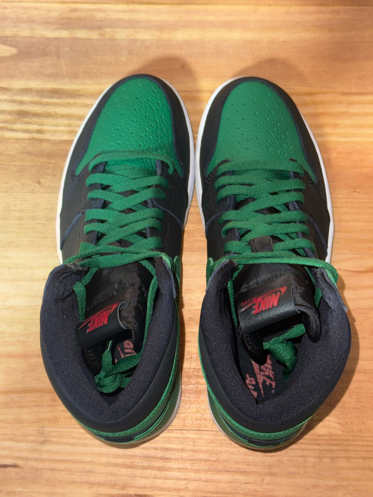 Jordan 1 Retro High Pine Green Black - Size 9.5