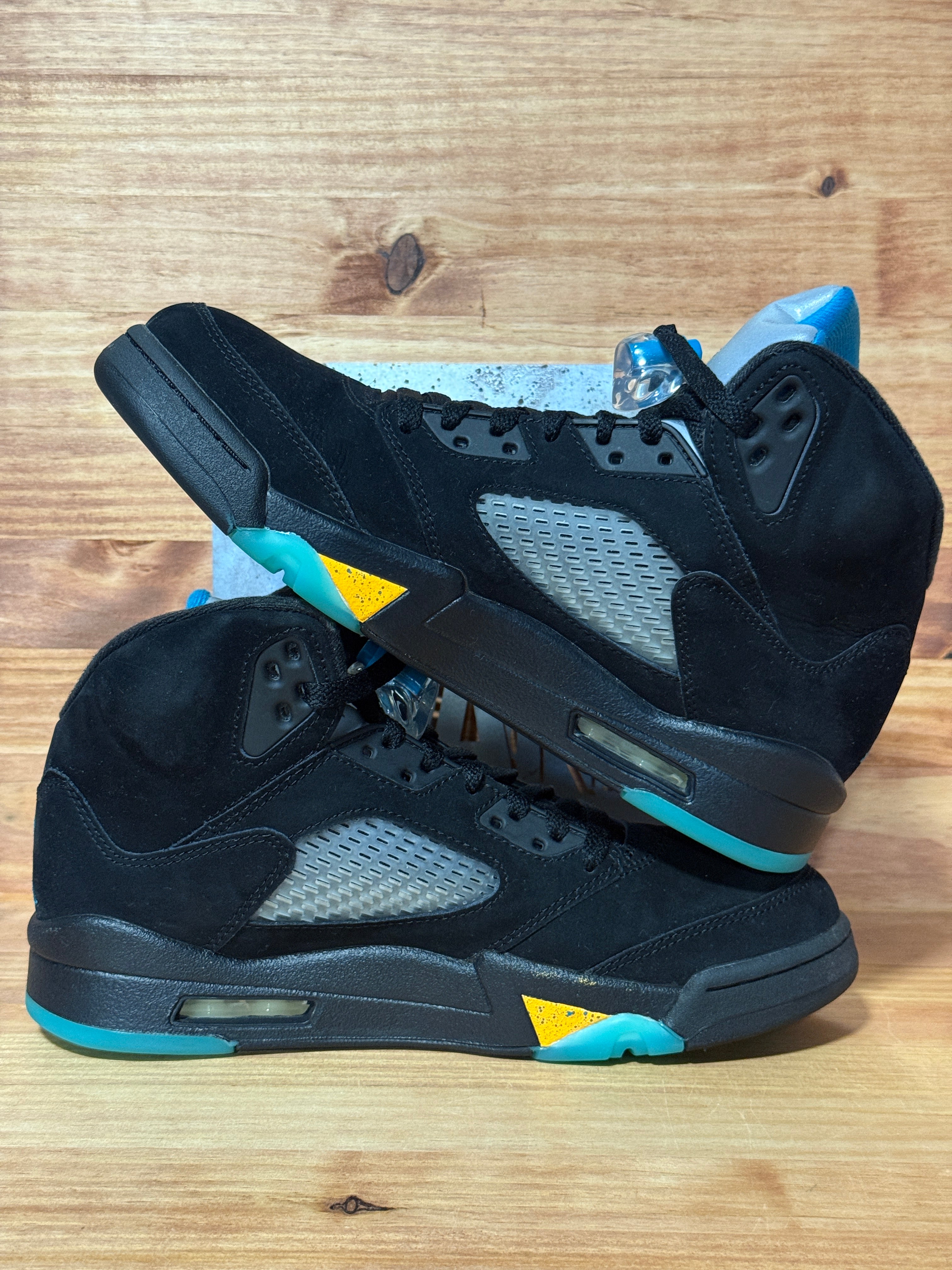 Jordan 5 Retro Aqua