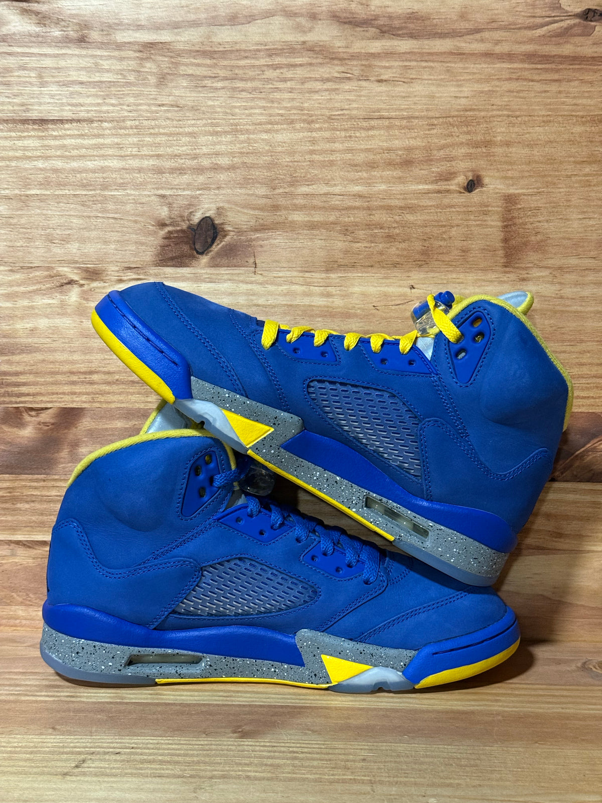 Jordan 5 Retro JSP Laney Varsity Royal - Size 9.5