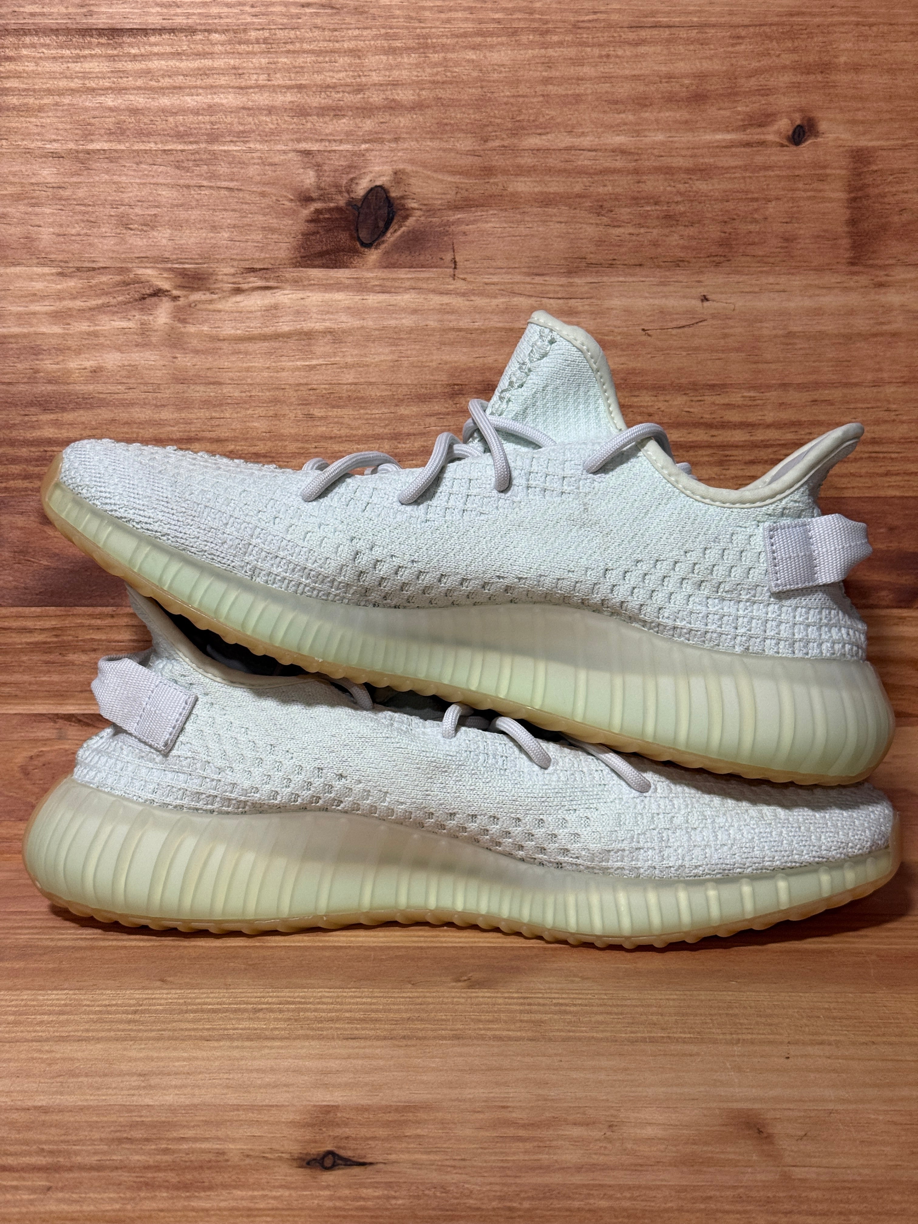 adidas Yeezy Boost 350 V2 Hyperspace
