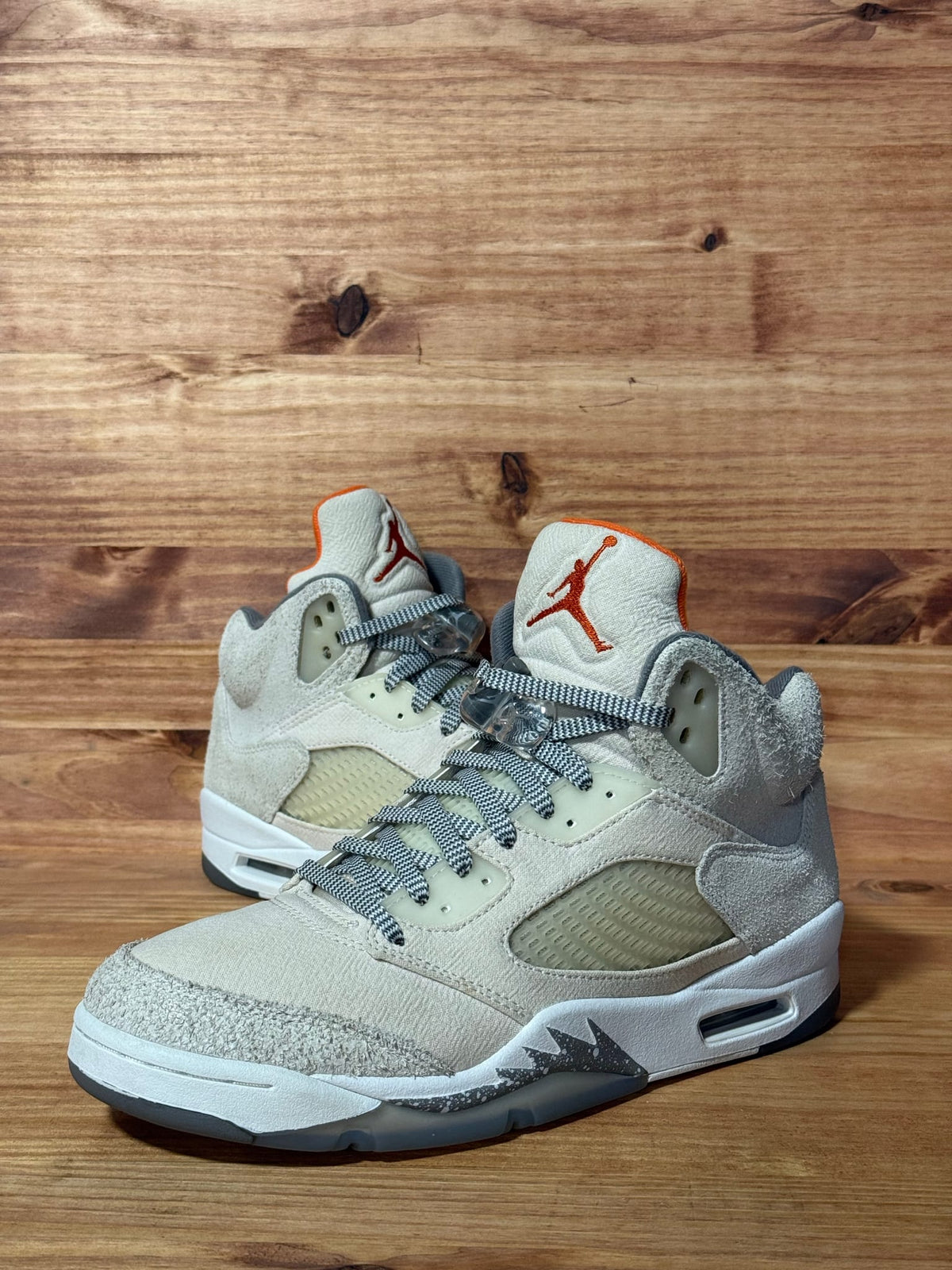 Jordan 5 Retro SE Craft Light Orewood Brown - Size 9