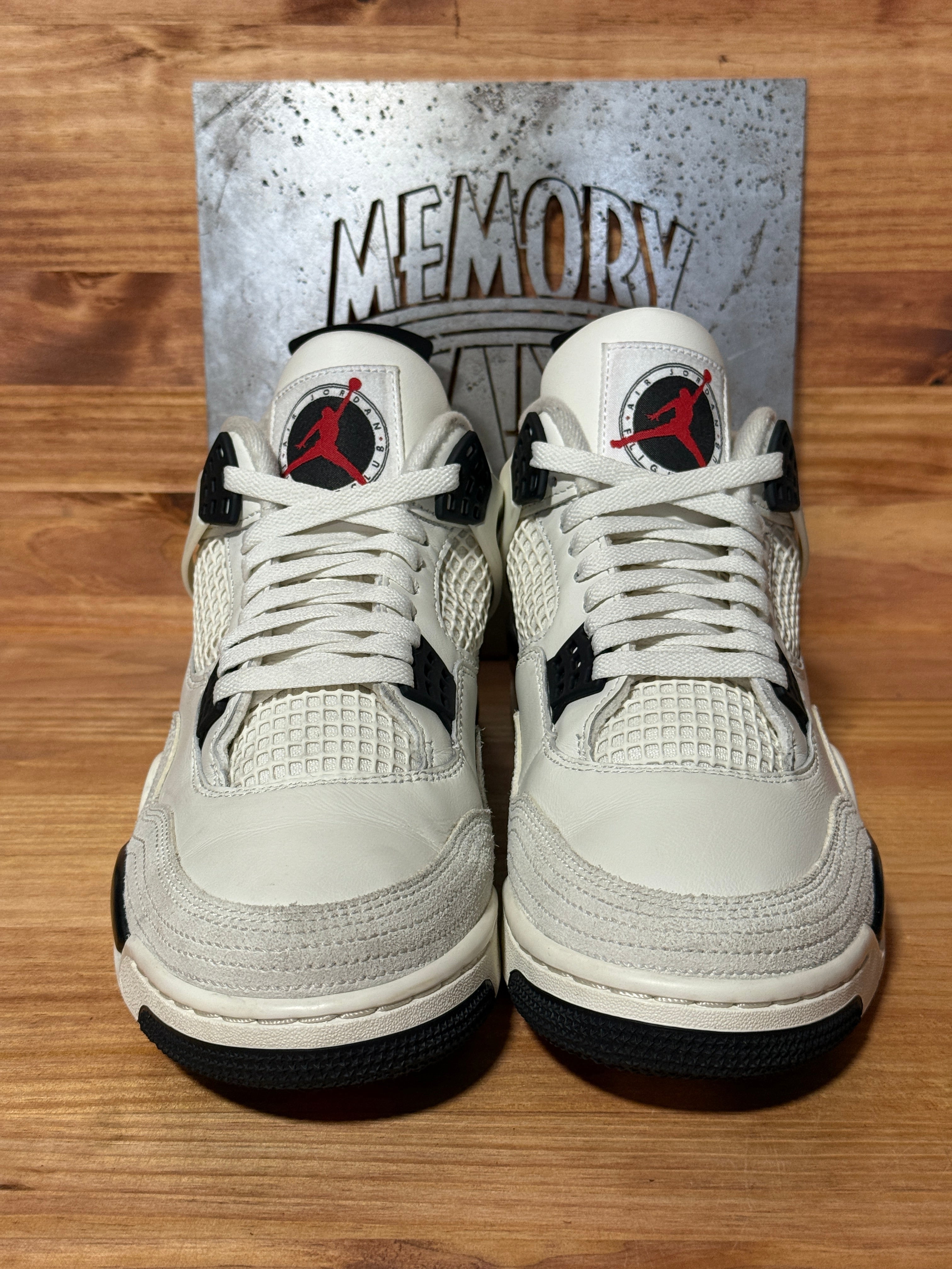 Jordan 4 Retro Flight Club