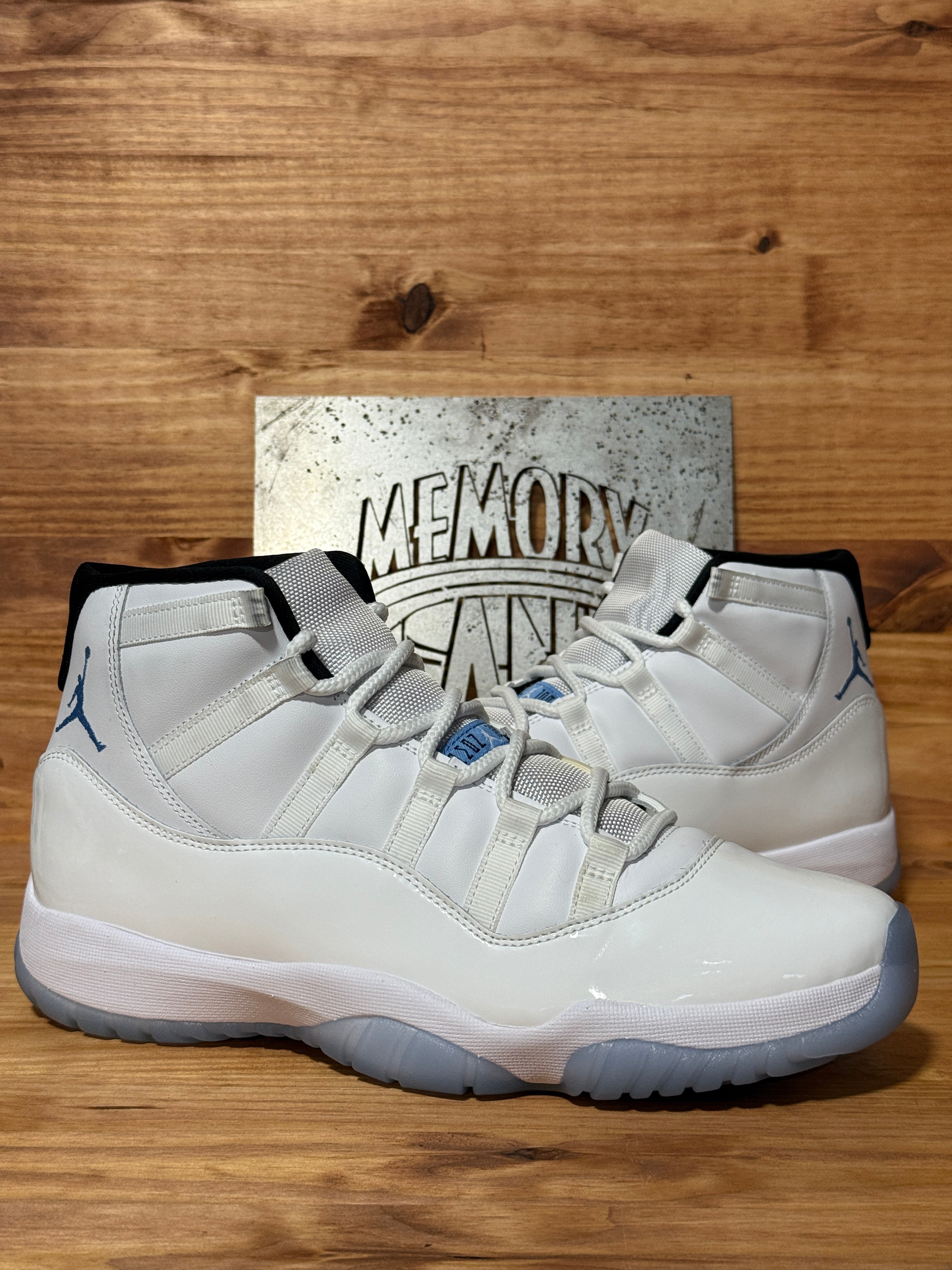 Jordan 11 Retro Legend Blue (2024)
