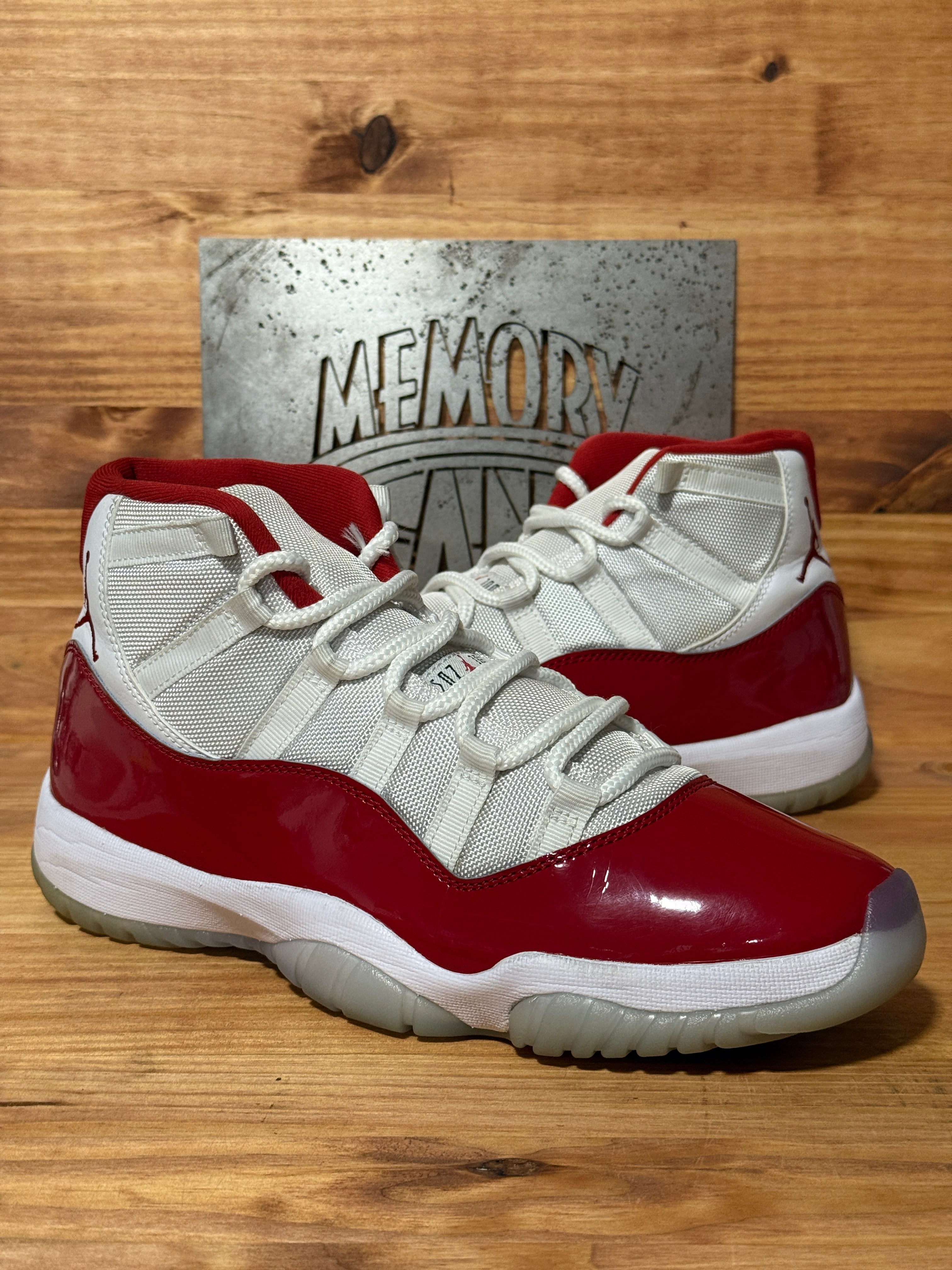 Jordan 11 Retro Cherry (2022)