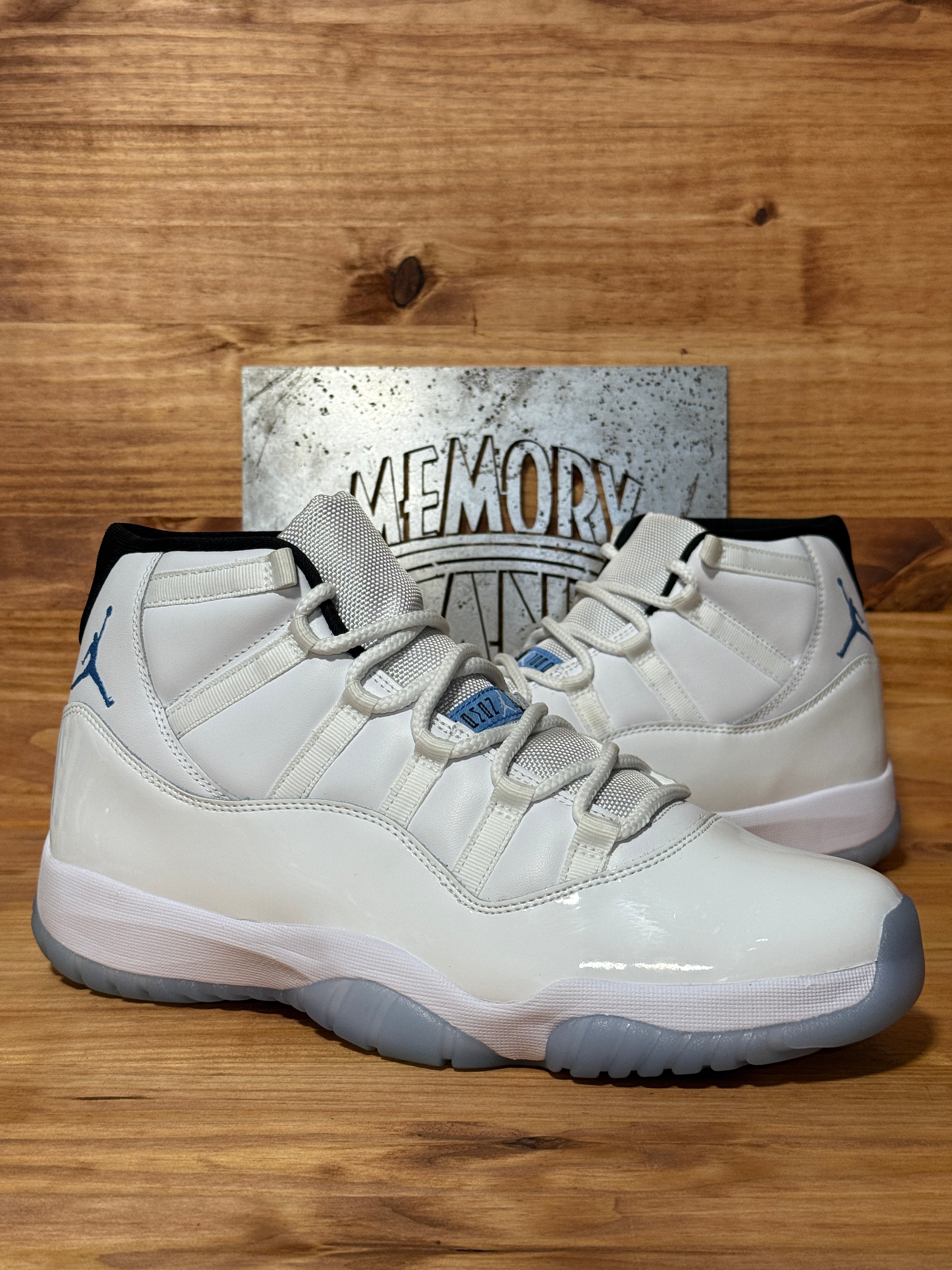 Jordan 11 Retro Legend Blue (2024)