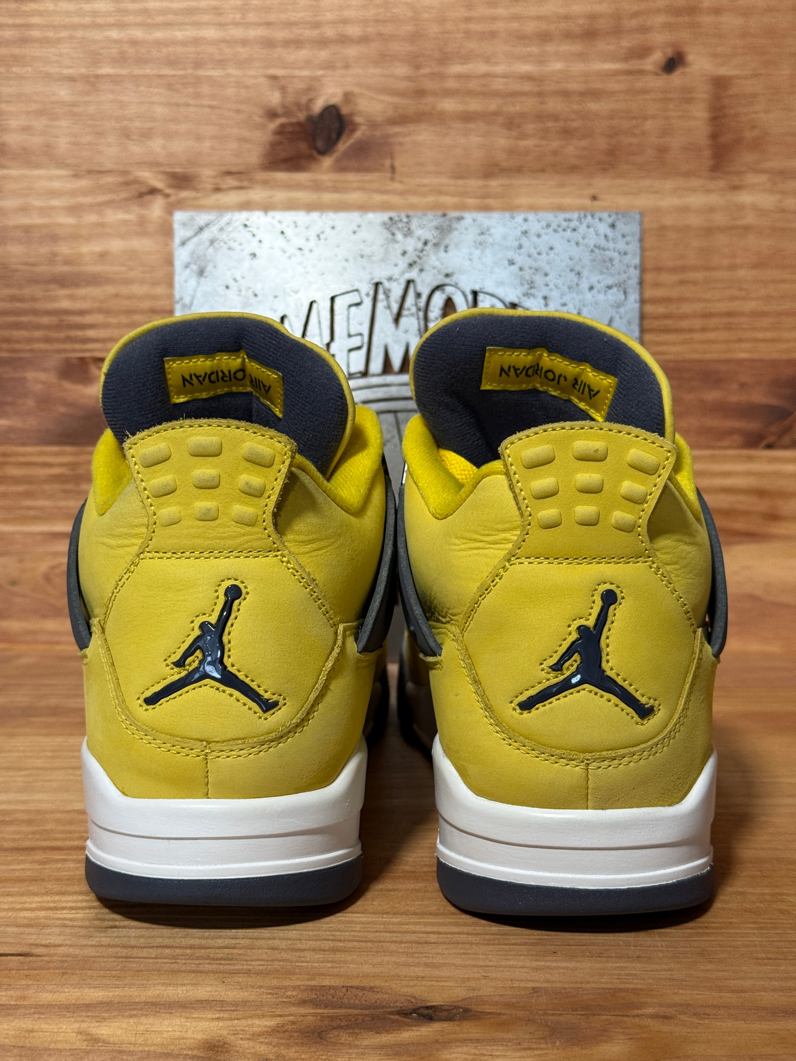 Jordan 4 Retro Lightning (2021)