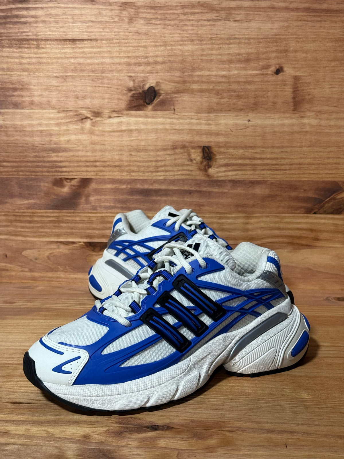 adidas Adistar XLG 2.0 White Hi-Res Blue (GS) - Size 7Y