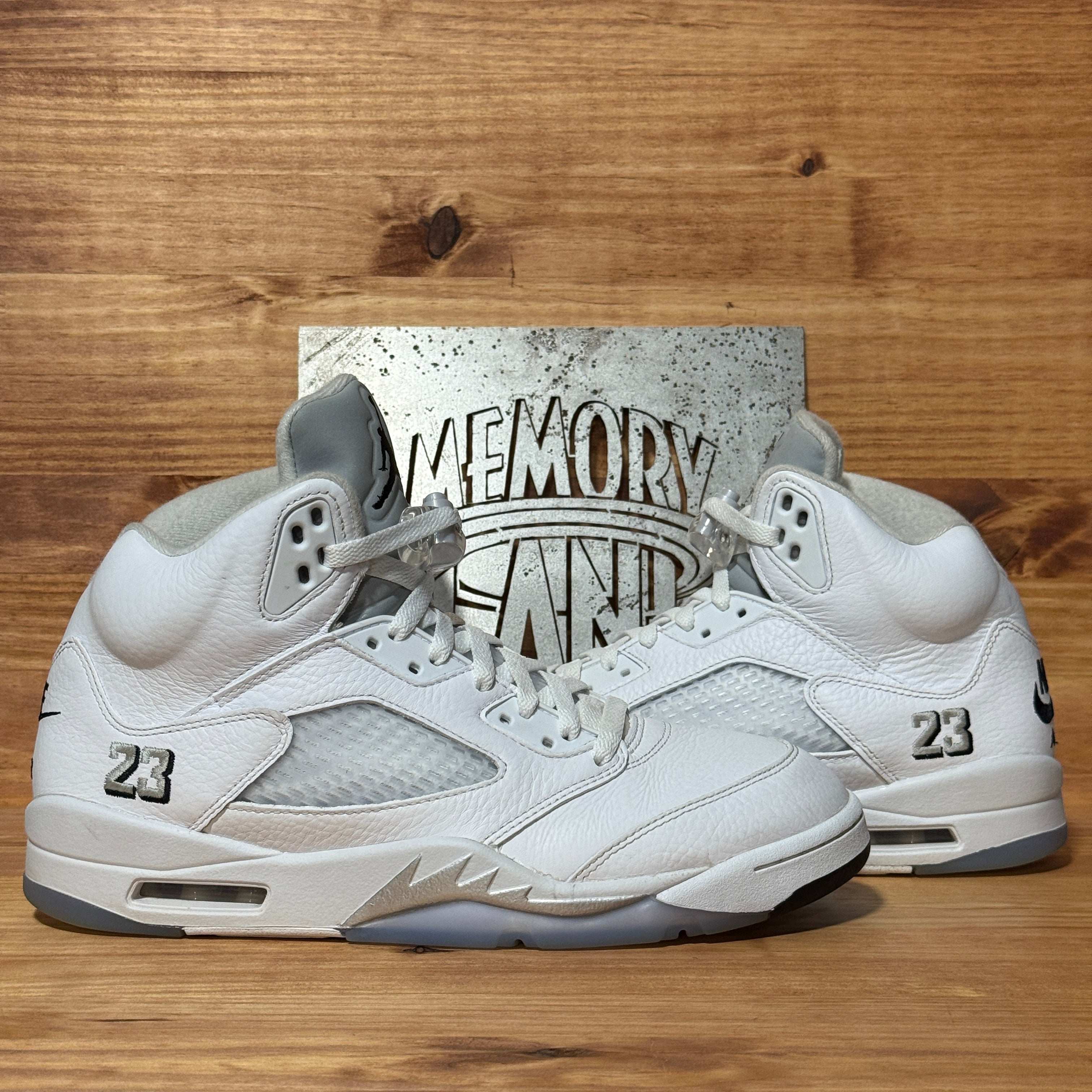 Jordan 5 Retro White Metallic (2026)