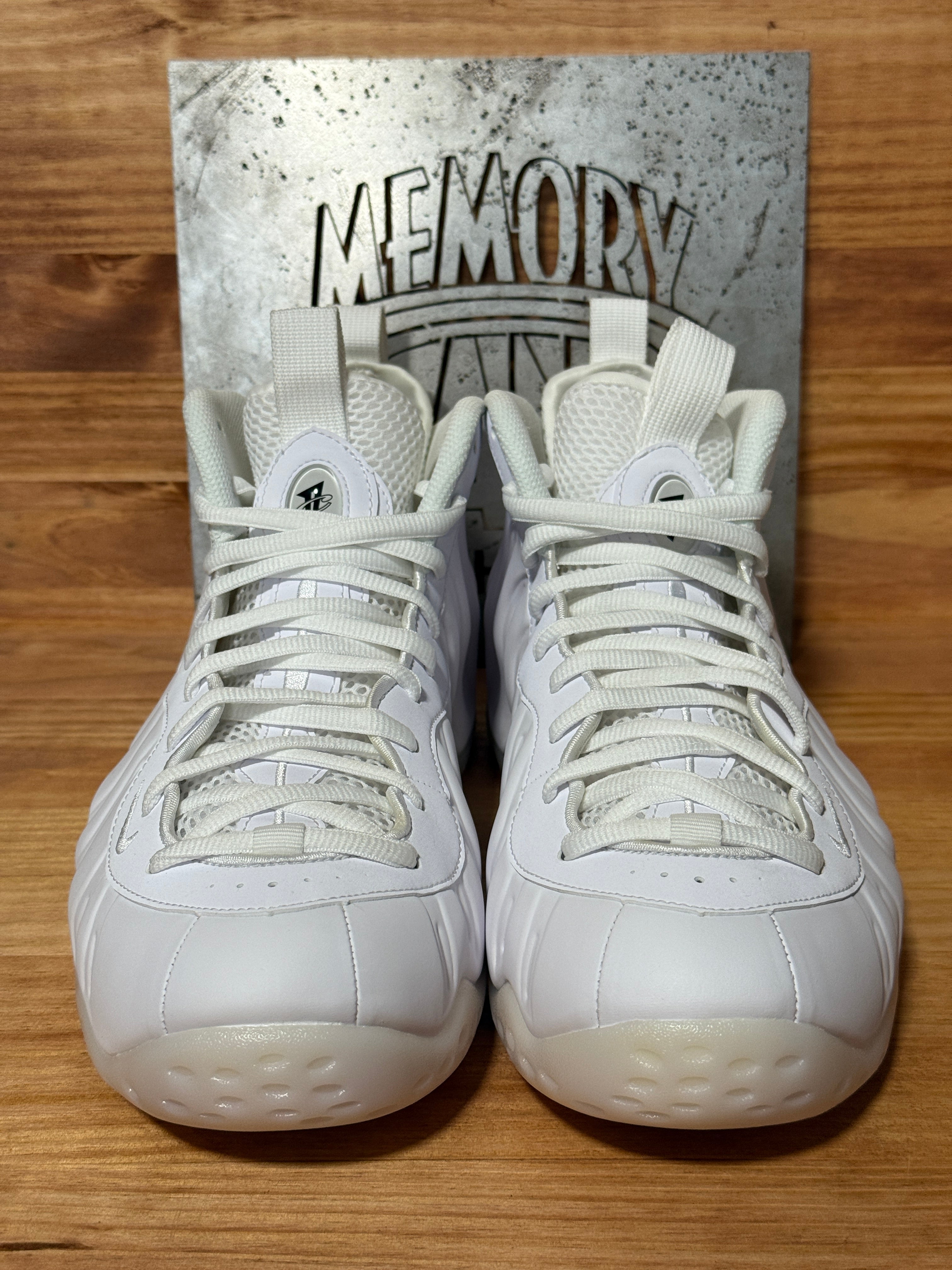 Nike Air Foamposite One Triple White