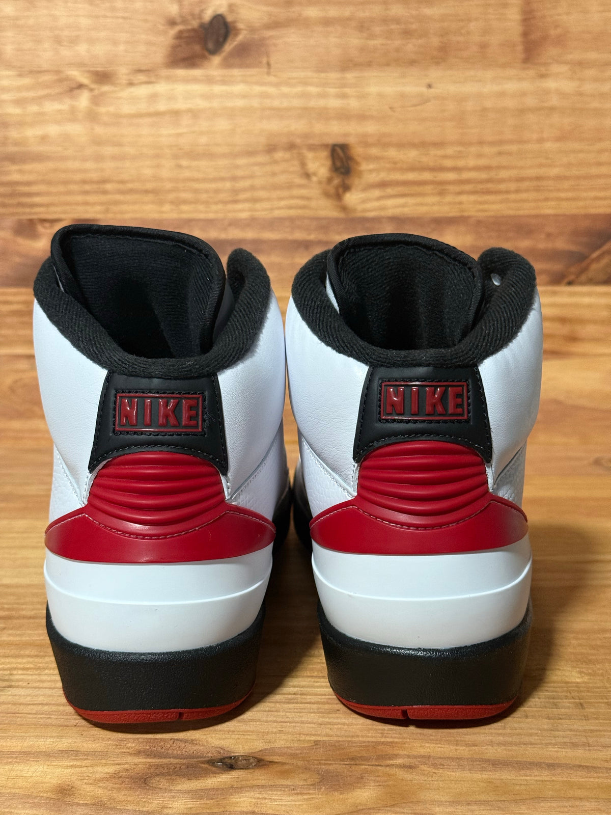 Jordan 2 Retro OG Chicago (2022)