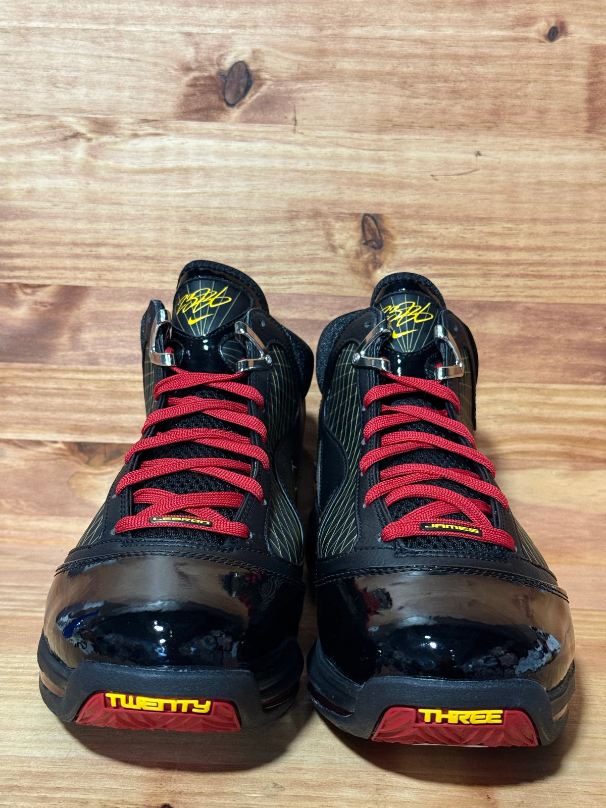 Nike LeBron 7 Fairfax Away (2020)
