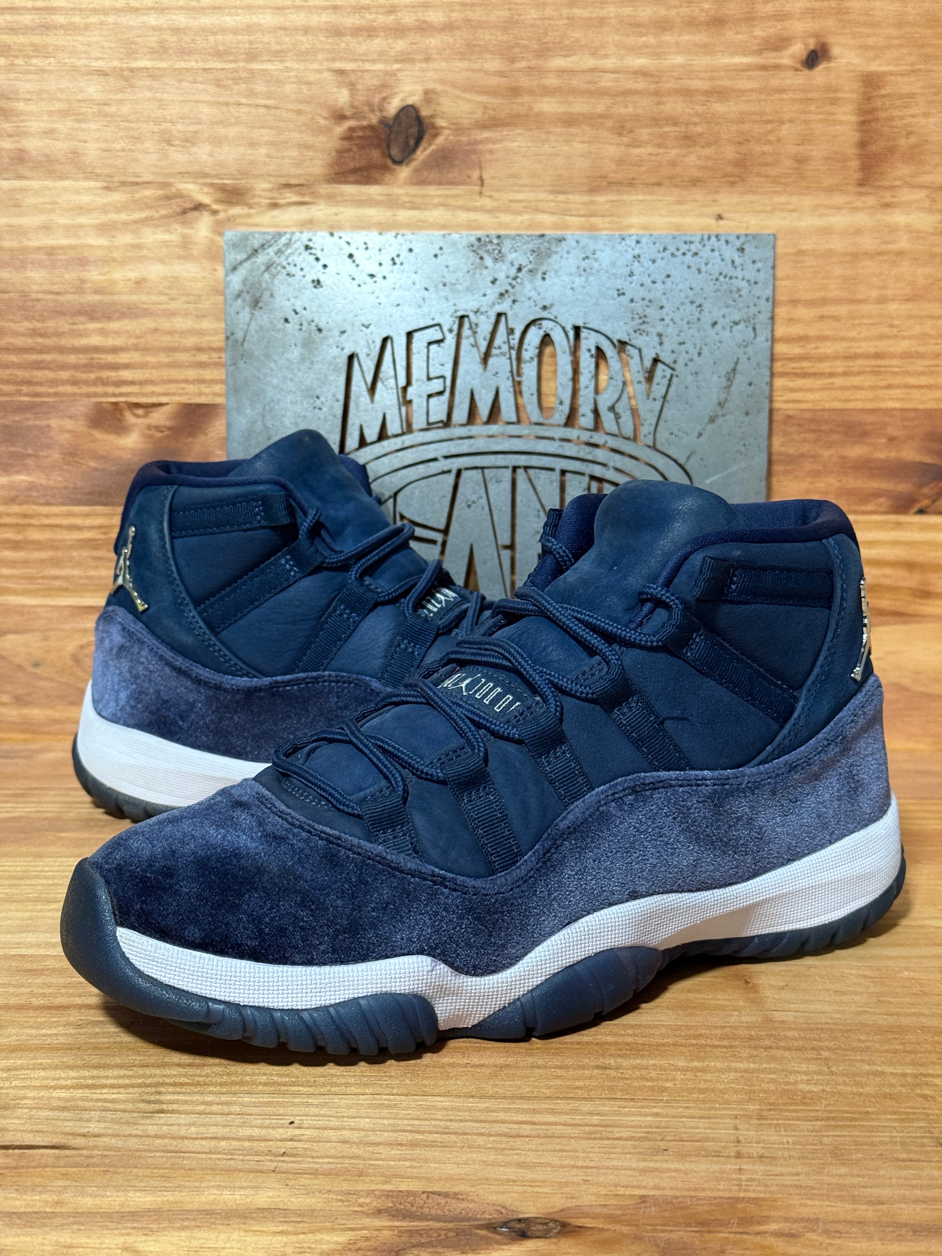 Jordan 11 Retro Midnight Navy (Women's)