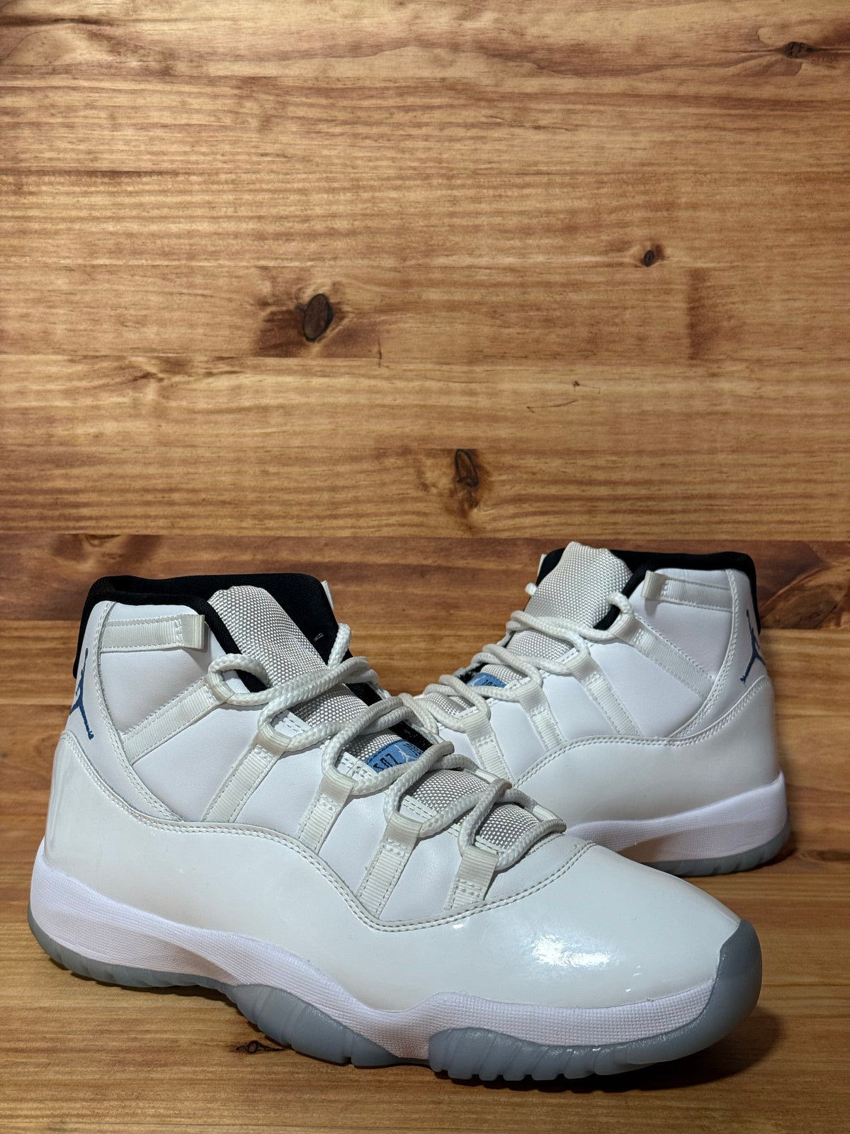 Jordan 11 Retro Legend Blue (2024)