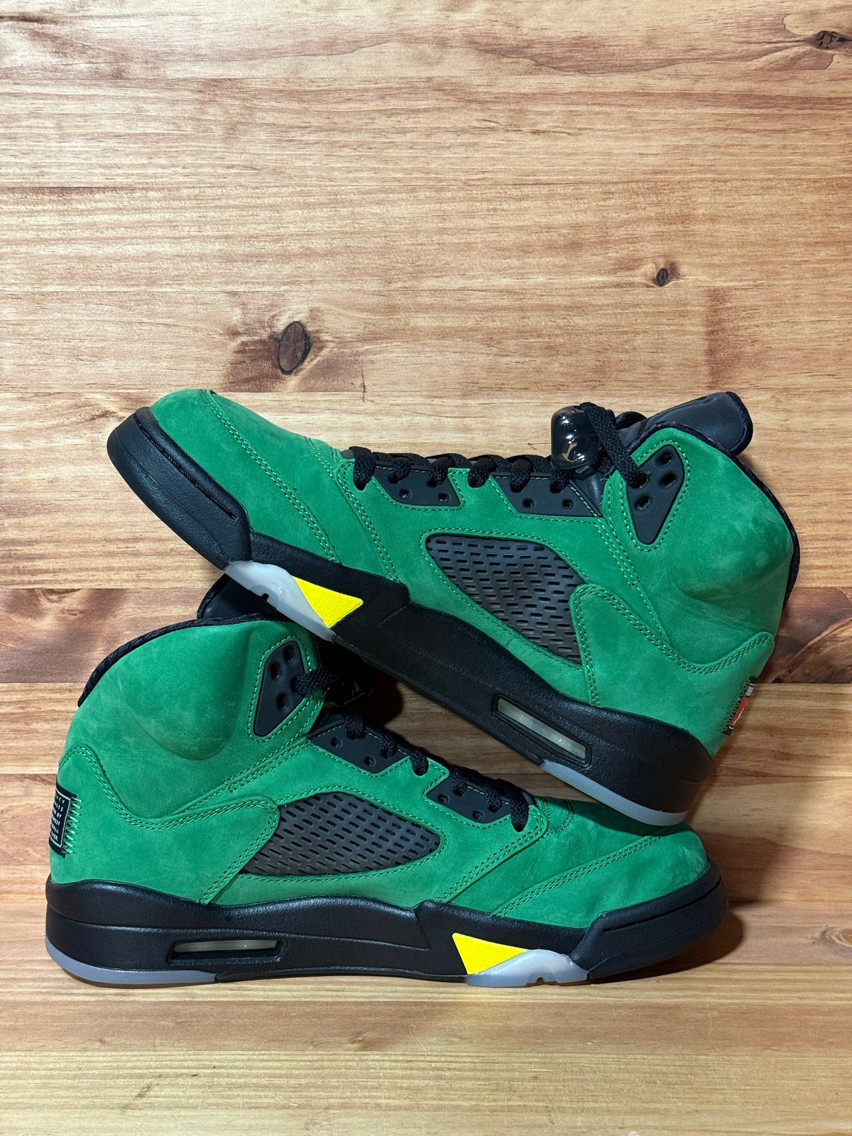 Jordan 5 Retro SE Oregon - Size 10.5