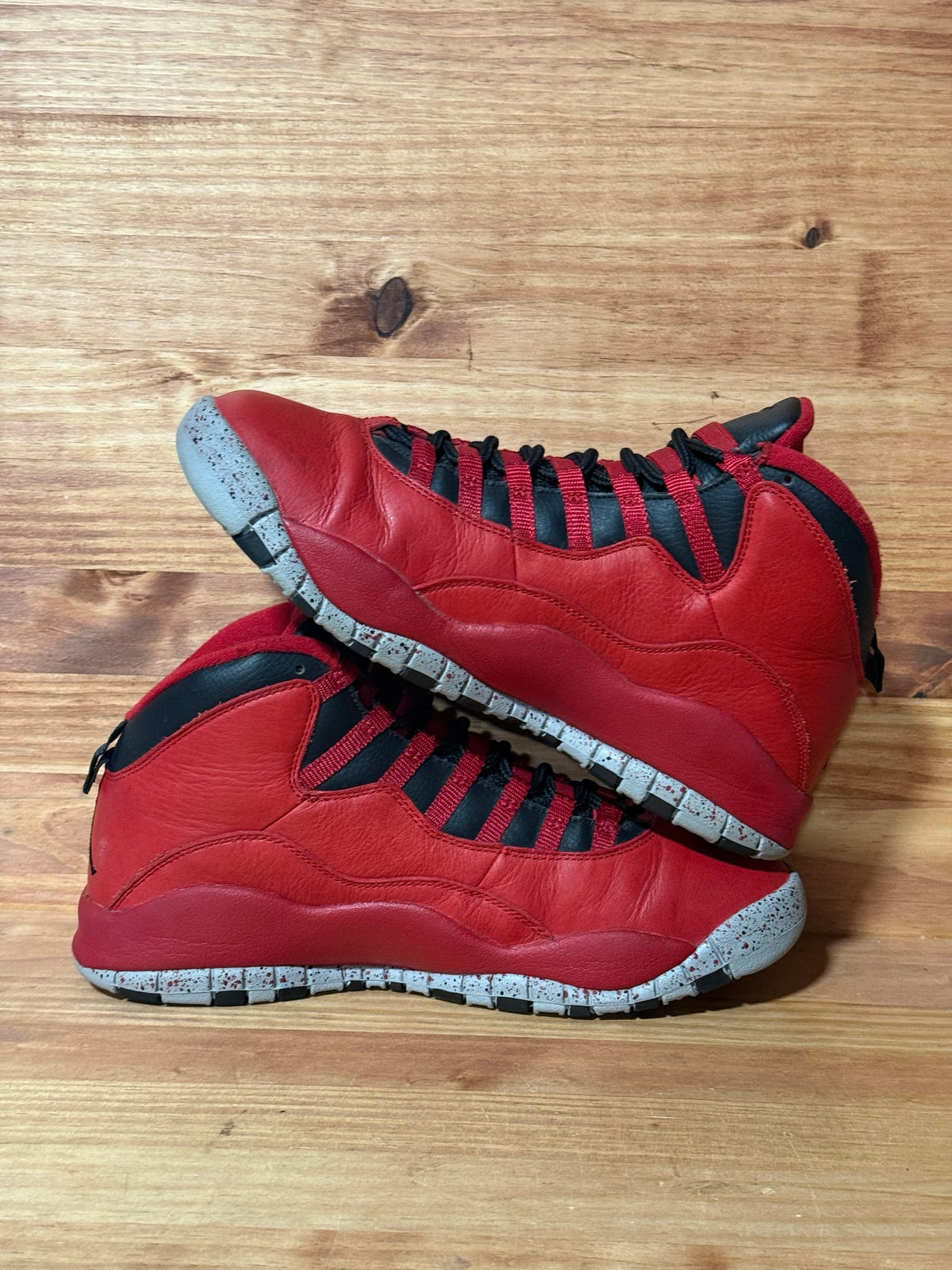 Jordan 10 Retro Bulls Over Broadway - Size 9.5