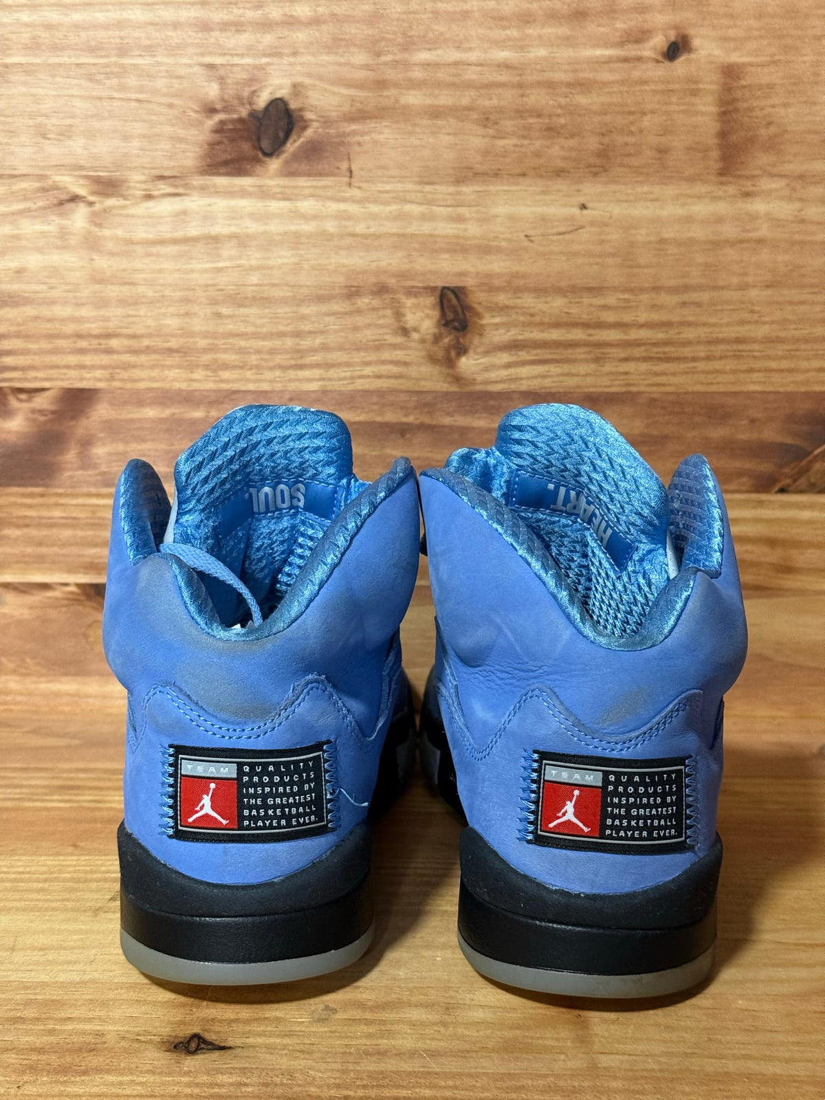 Jordan 5 Retro UNC University Blue - Size 8.5