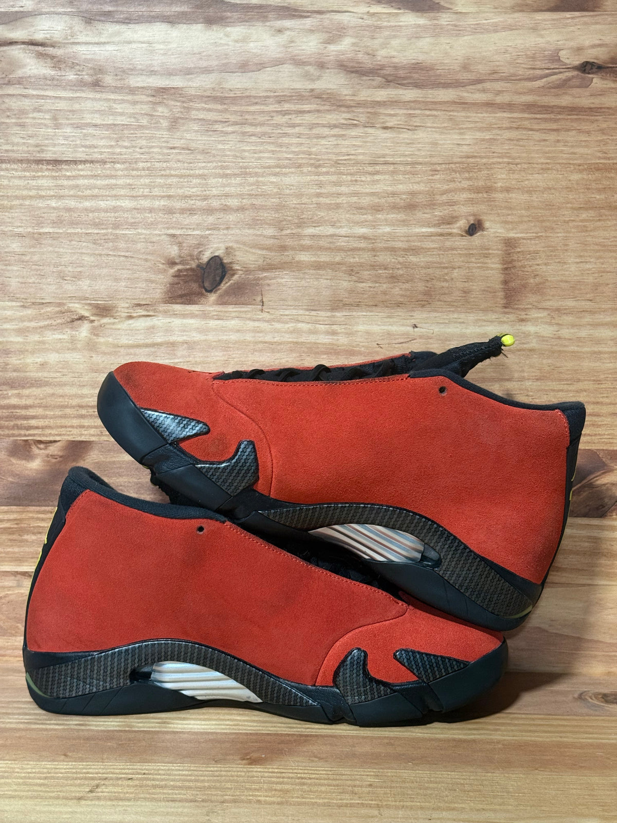 Jordan 14 Retro Ferrari (2025)