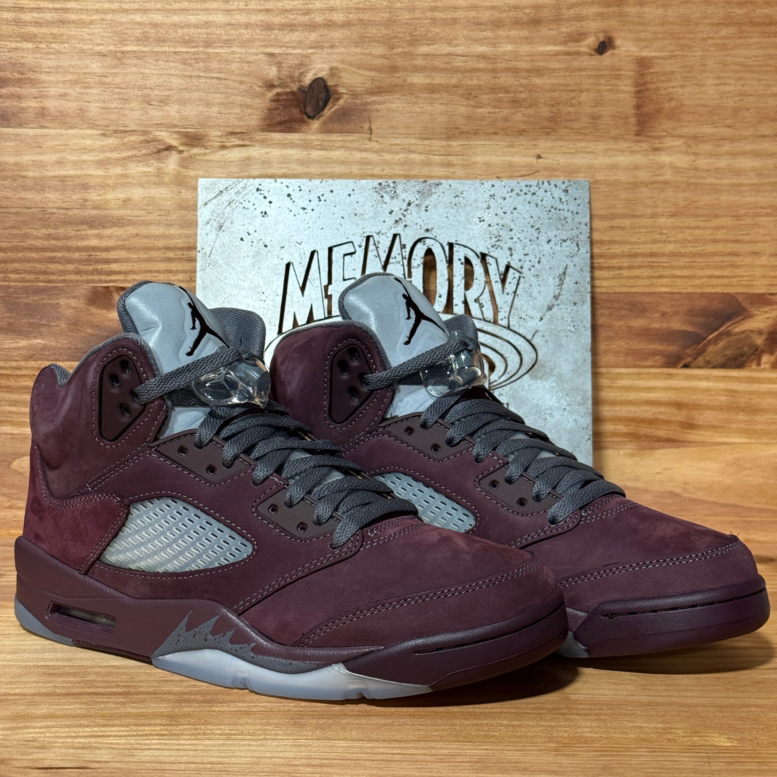 Jordan 5 Retro Burgundy (2023)