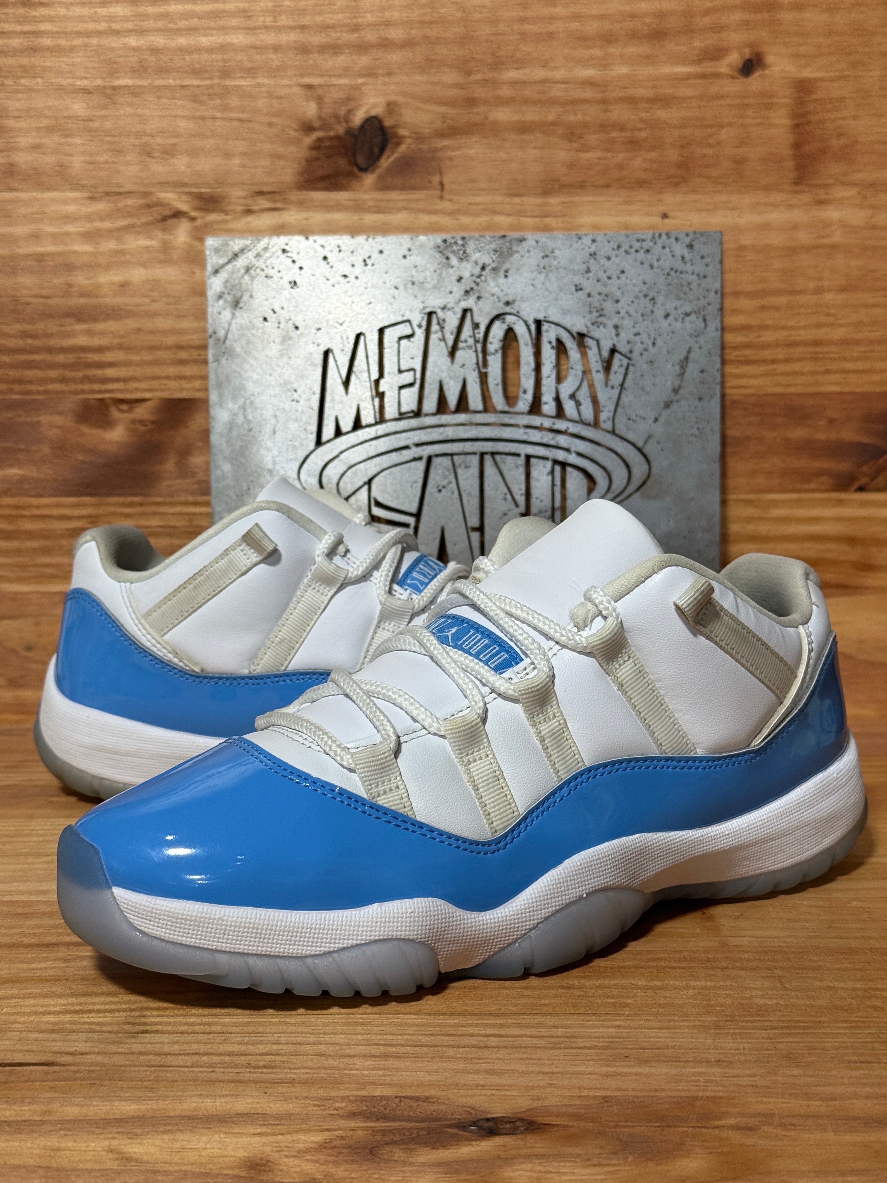 Jordan 11 Retro Low University Blue (2026)