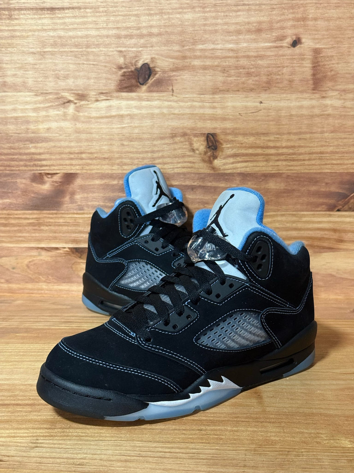 Jordan 5 Retro Black University Blue (2026) (GS) - Size 6Y
