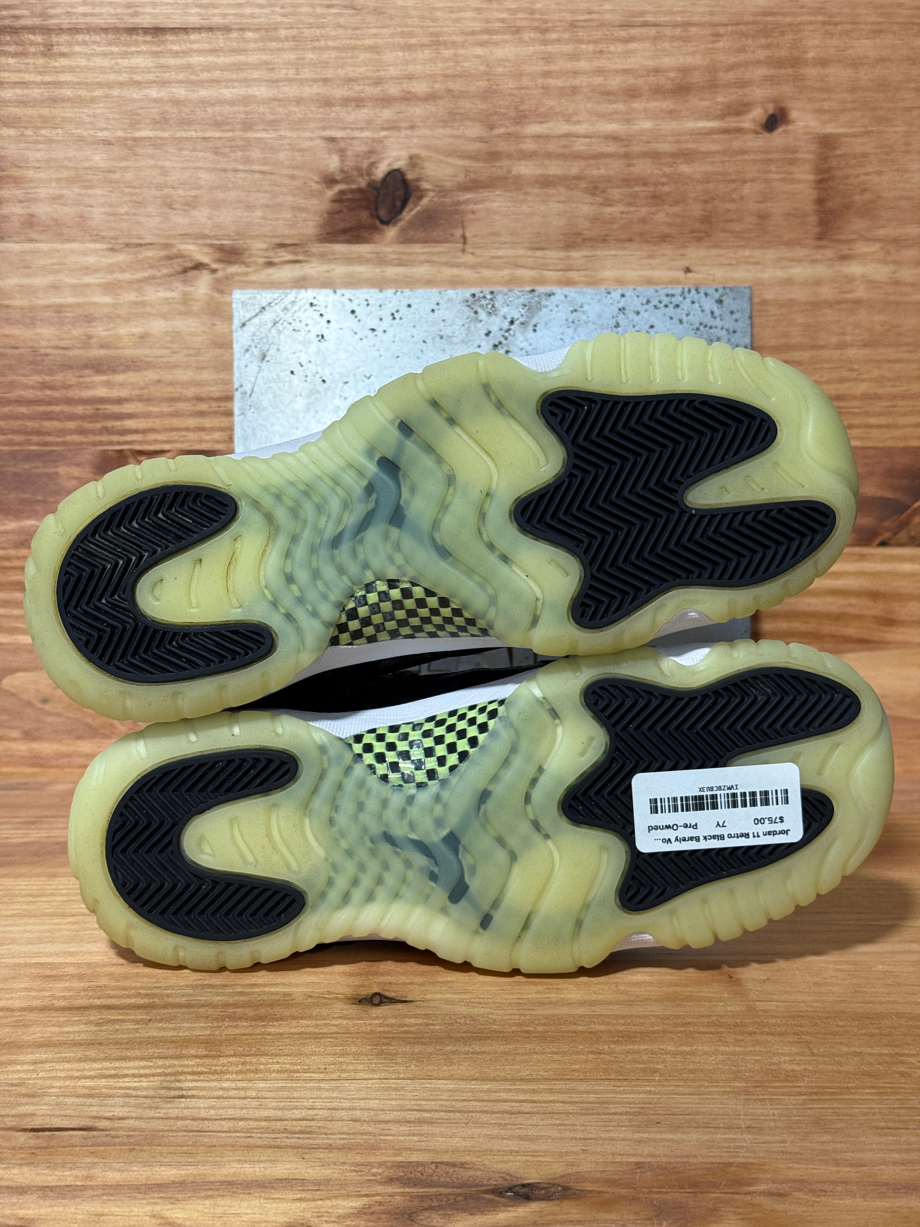 Jordan 11 Retro Black Barely Volt (GS)