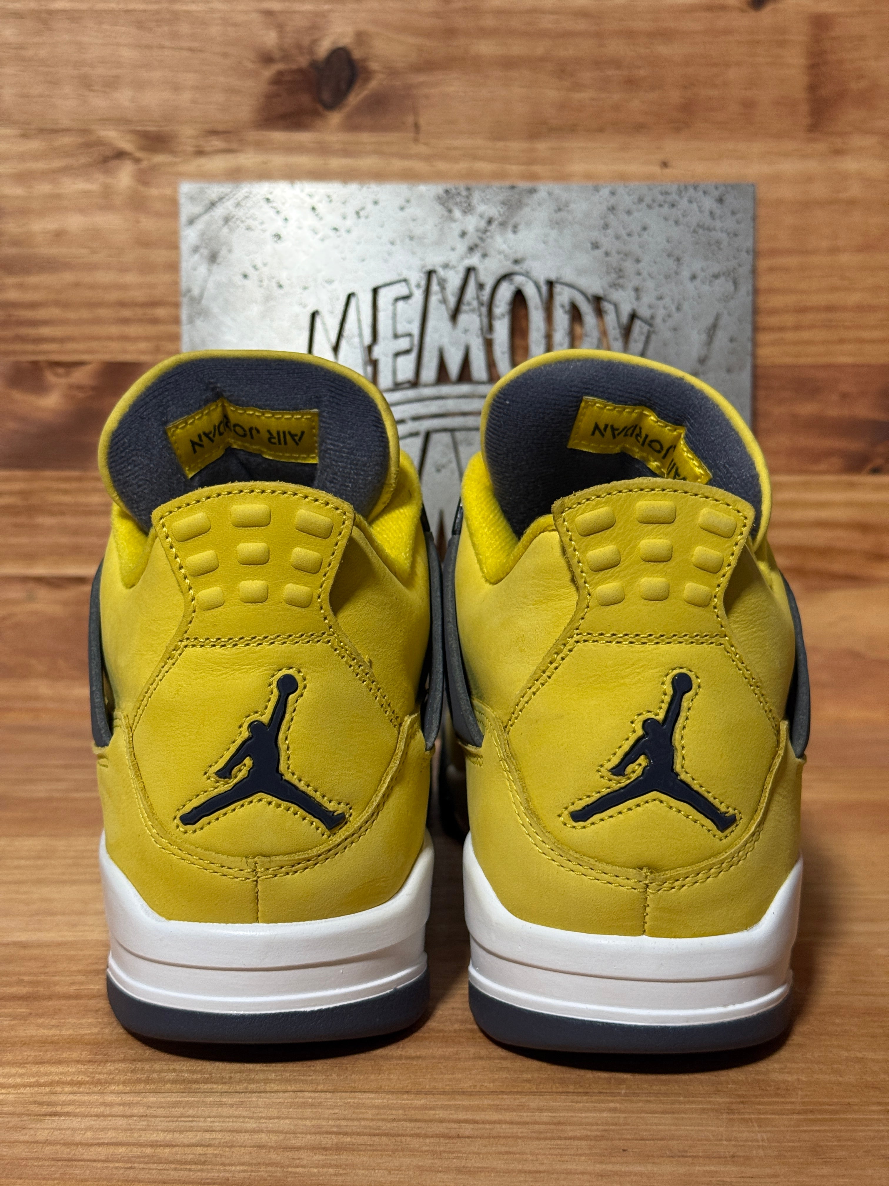 Jordan 4 Retro Lightning (2021)