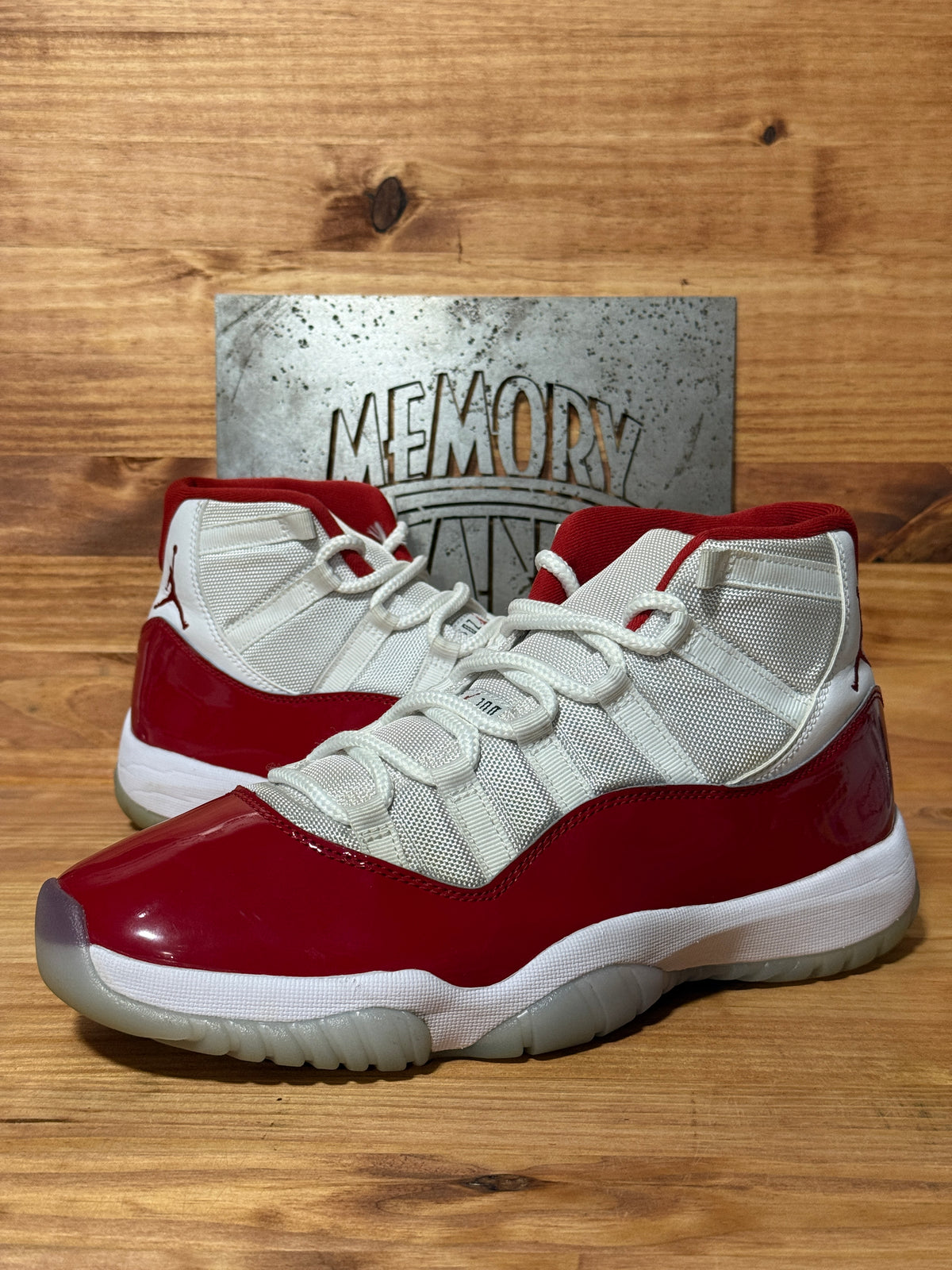 Jordan 11 Retro Cherry (2022)