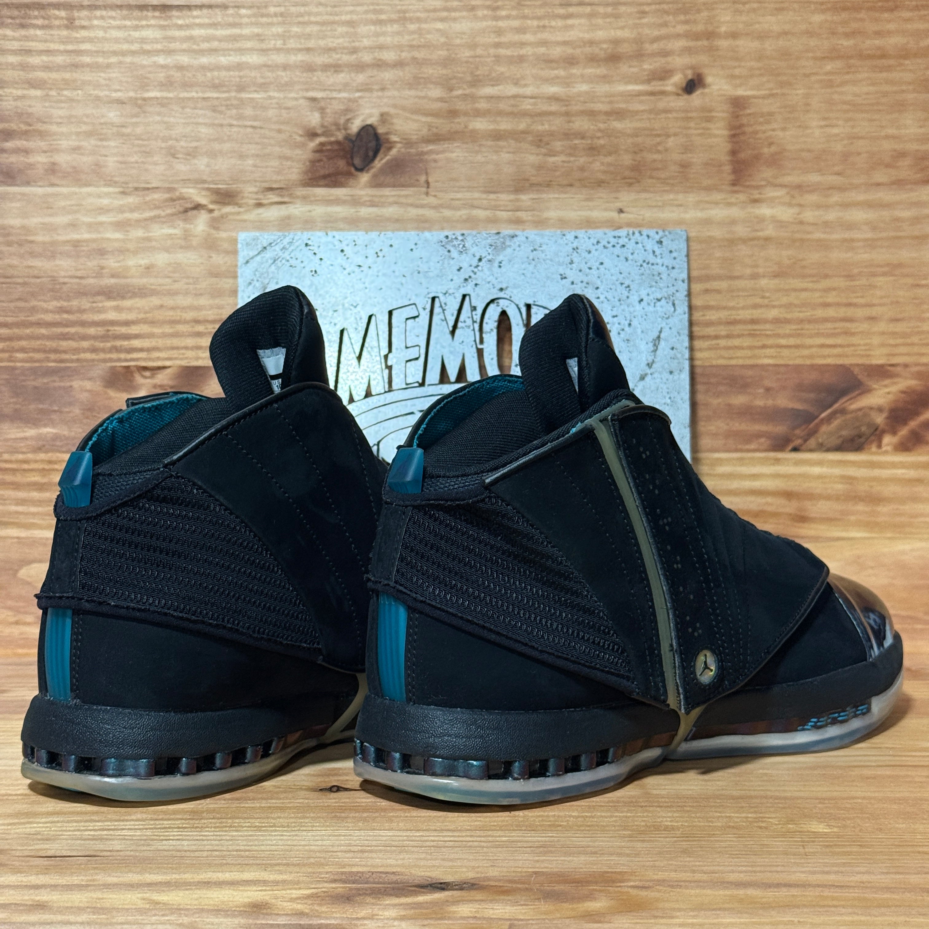 Jordan 16 Retro CEO