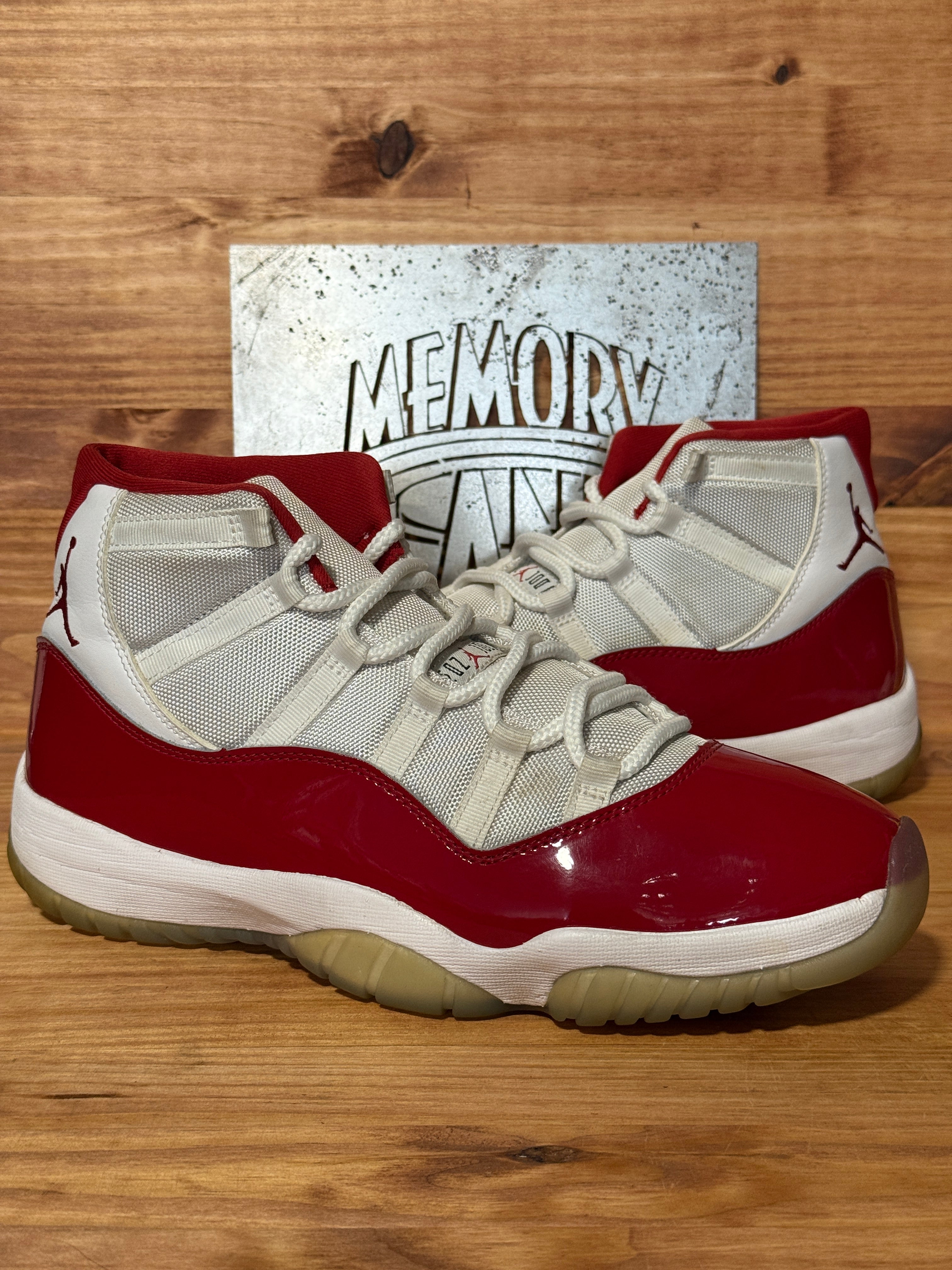 Jordan 11 Retro Cherry (2022)