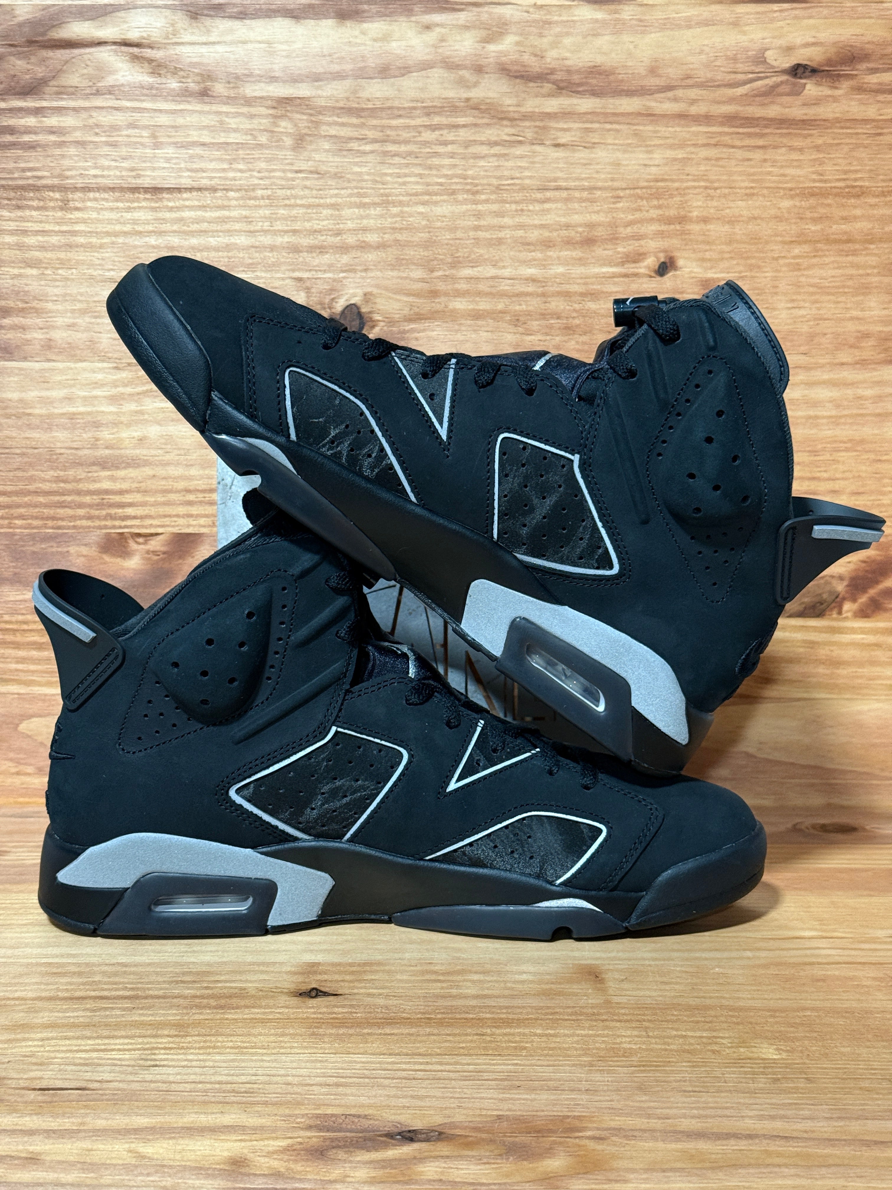 Jordan 6 Retro Cap and Gown