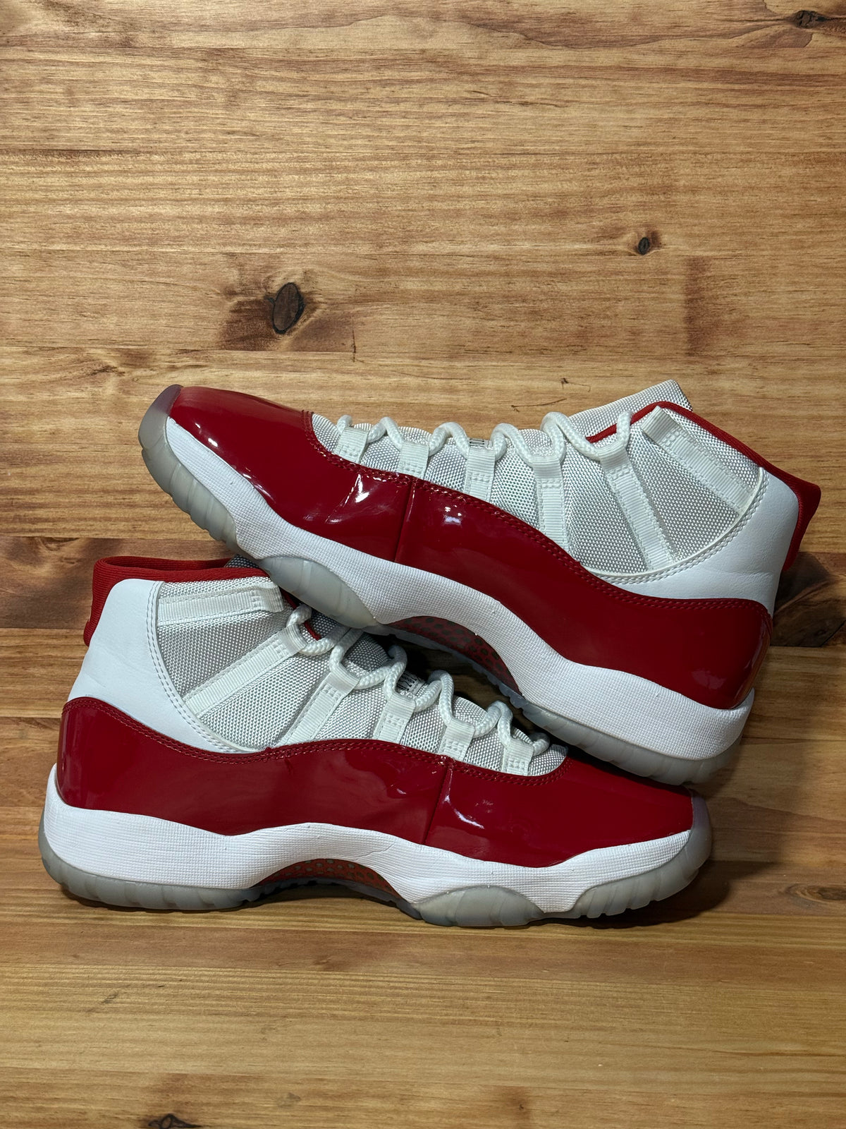 Jordan 11 Retro Cherry (2022)