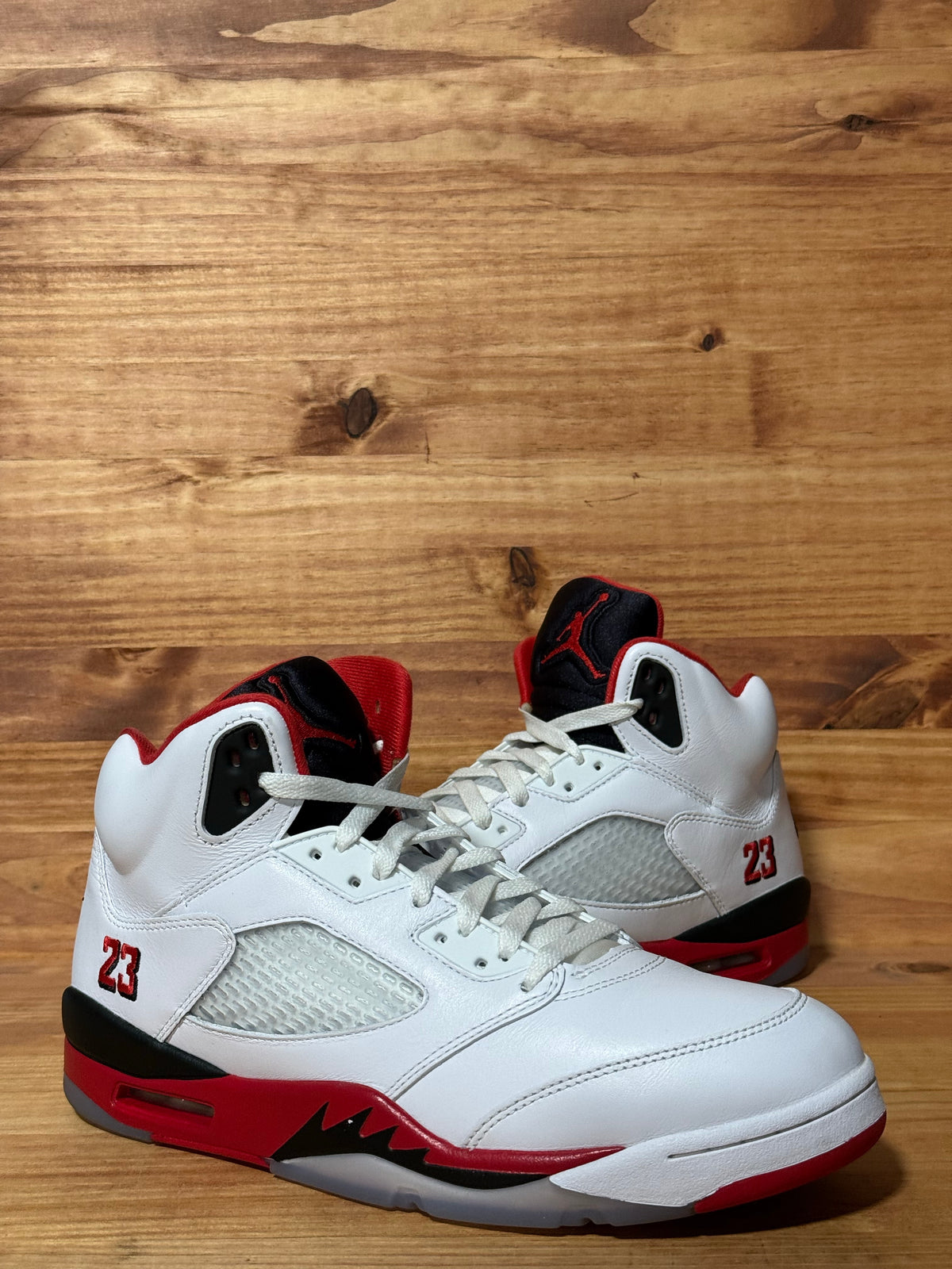 Jordan 5 Retro Fire Red Black Tongue (2025)