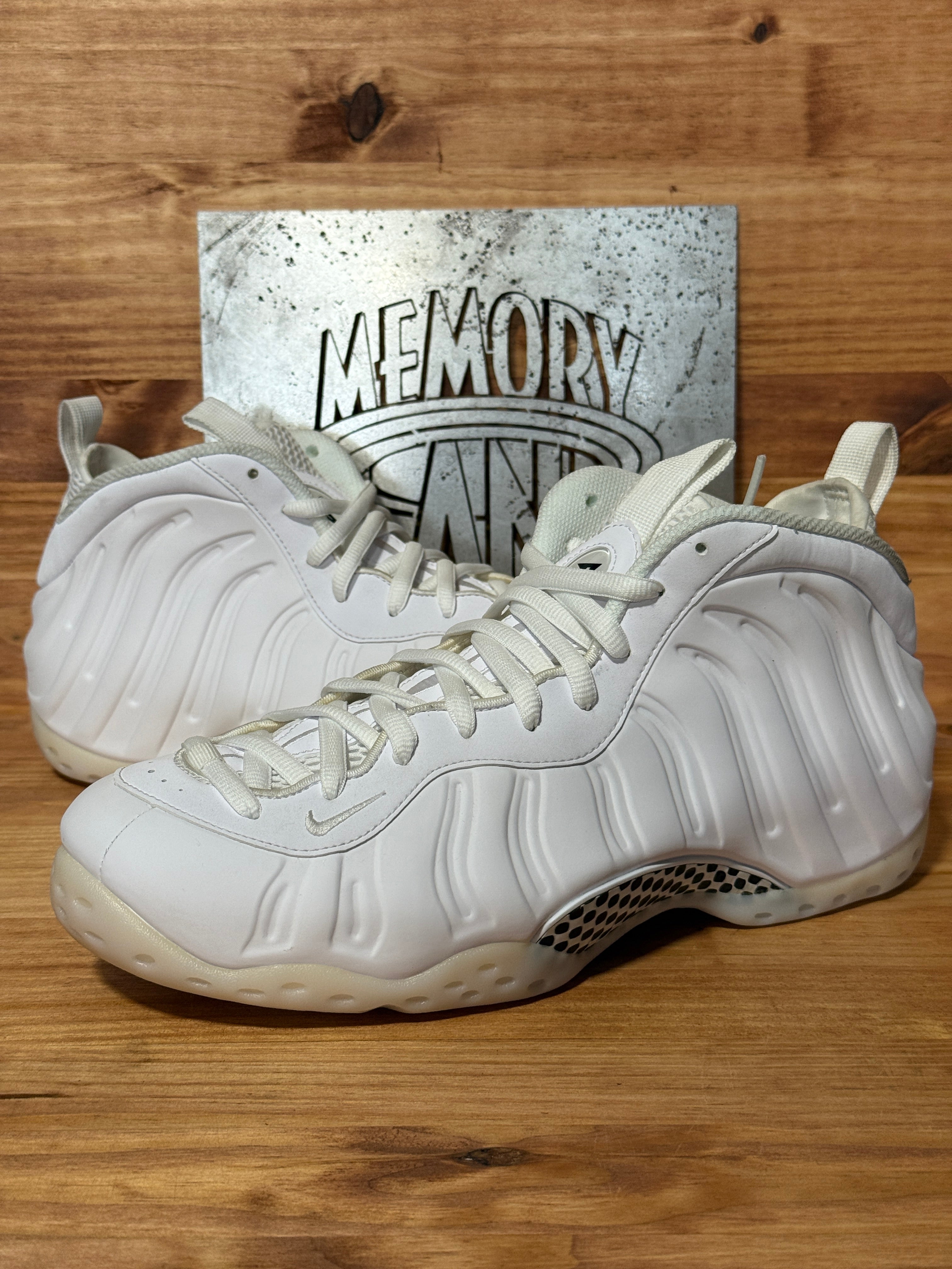 Nike Air Foamposite One Triple White