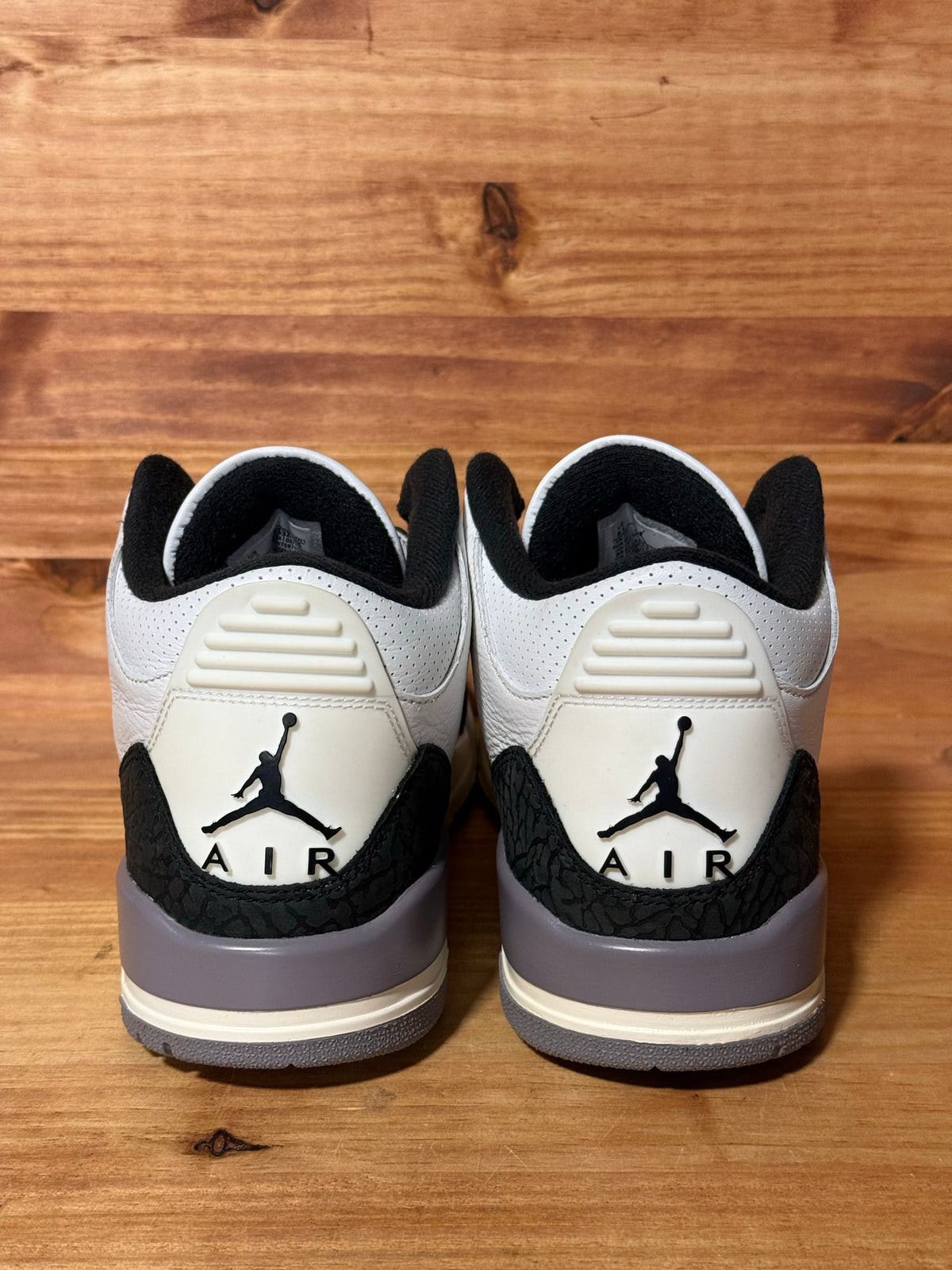 Jordan 3 Retro Cement Grey - Size 8.5