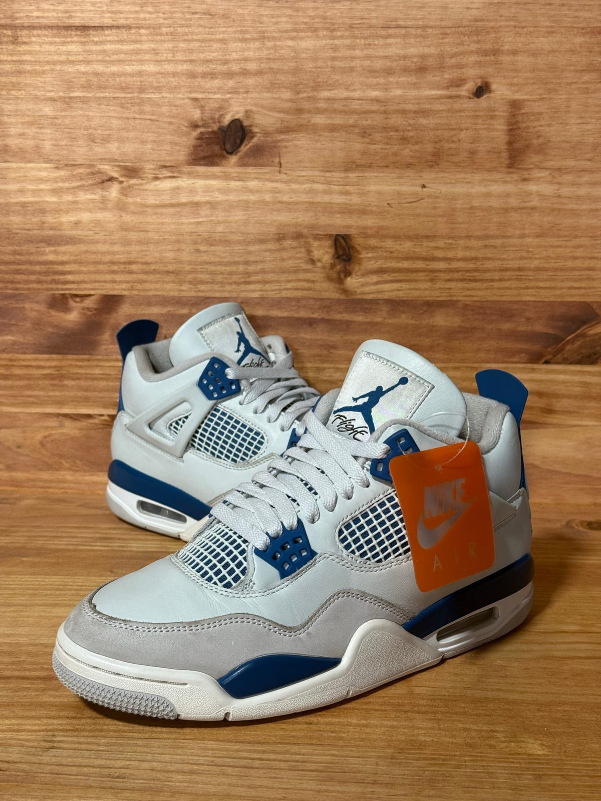 Jordan 4 Retro Military Blue (2024) - Size 8